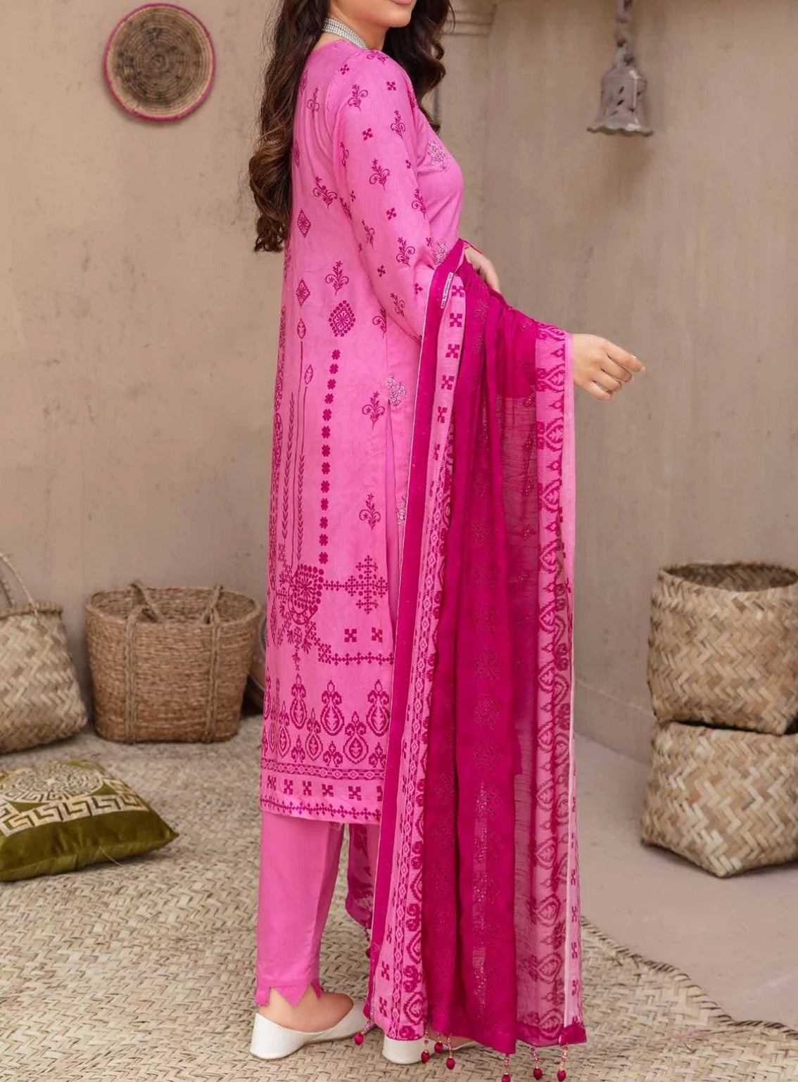 Laiba Exclusive Viscose Embroidered Unstitched 3 Piece Suit - LB23EV LV26-09 Laiba Exclusive Viscose Embroidered Unstitched 3 Piece Suit - LB23EV LV26-09