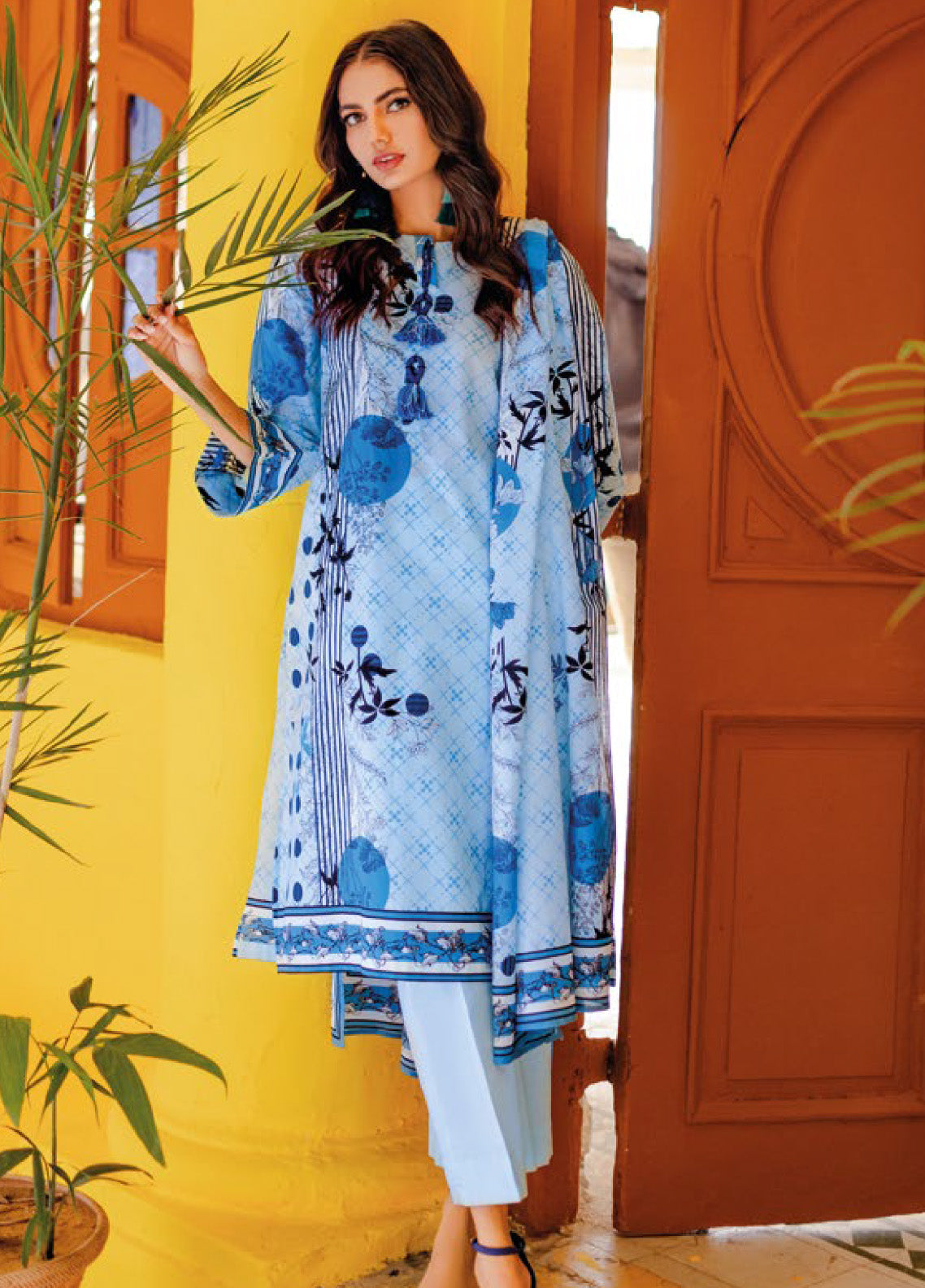 Gul Ahmed Printed Lawn Unstitched 3 Piece Suit - GA24EL CL-42065 B Royal Fashion Gul Ahmed Printed Lawn Unstitched 3 Piece Suit - GA24EL CL-42065 B Royal Fashion