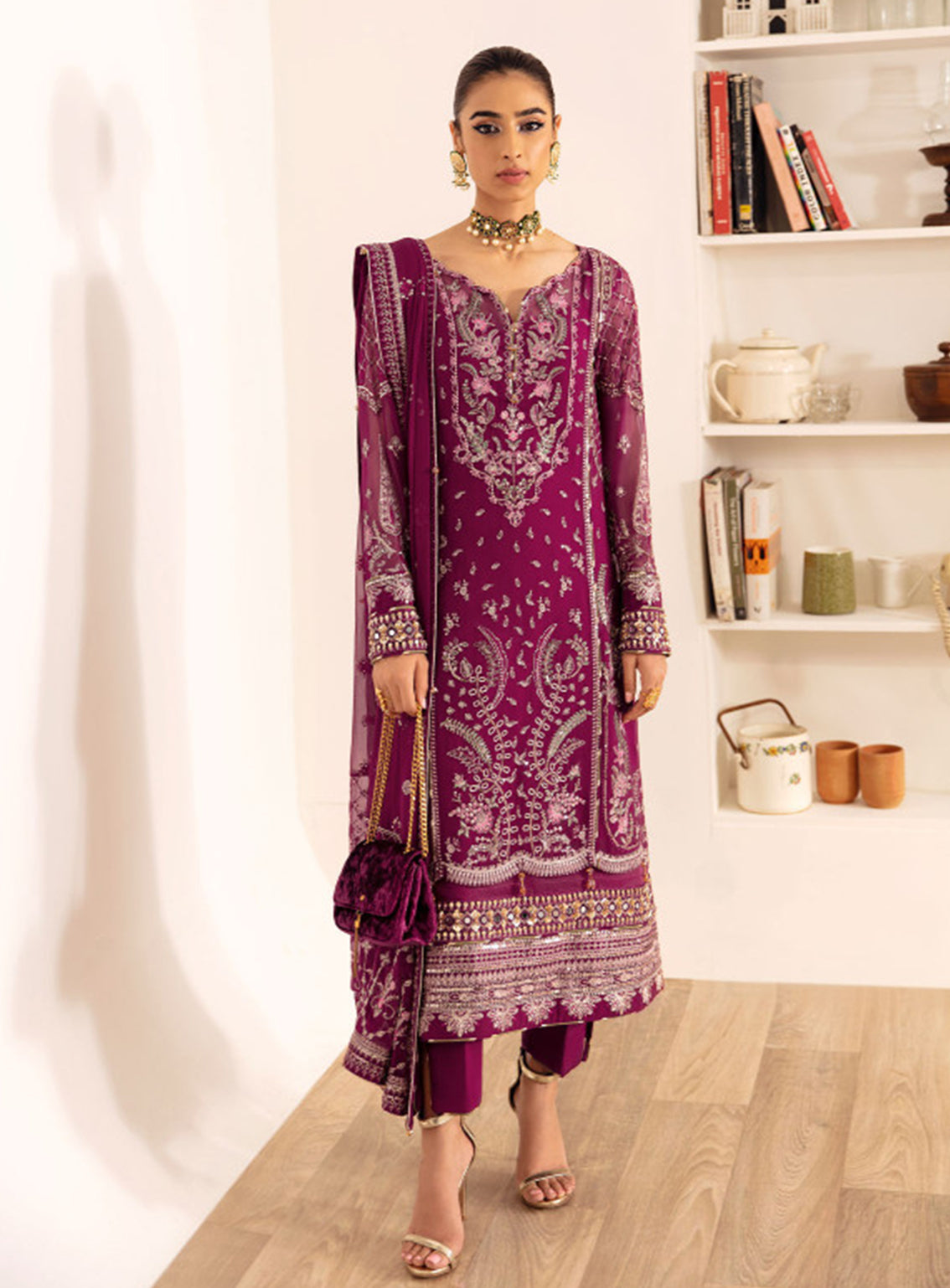 Gulaal Embroidered Chiffon Unstitched 4 Piece Suit - 04 Gulaal Embroidered Chiffon Unstitched 4 Piece Suit - 04