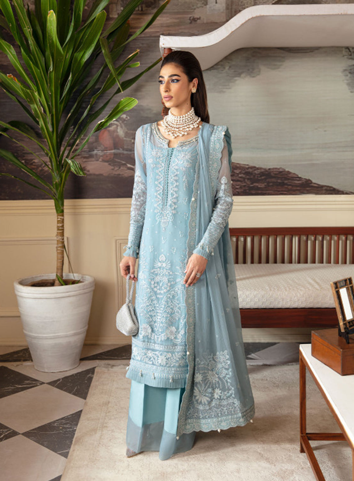 Gulaal Embroidered Chiffon Unstitched 4 Piece Suit - 05 Gulaal Embroidered Chiffon Unstitched 4 Piece Suit - 05