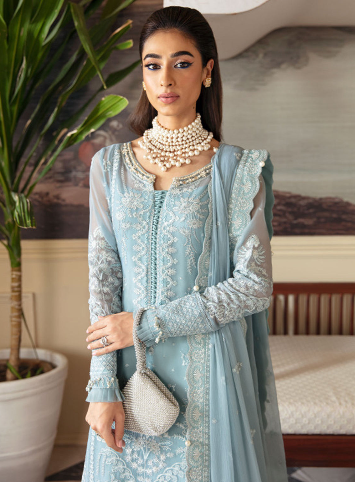 Gulaal Embroidered Chiffon Unstitched 4 Piece Suit - 05 Gulaal Embroidered Chiffon Unstitched 4 Piece Suit - 05