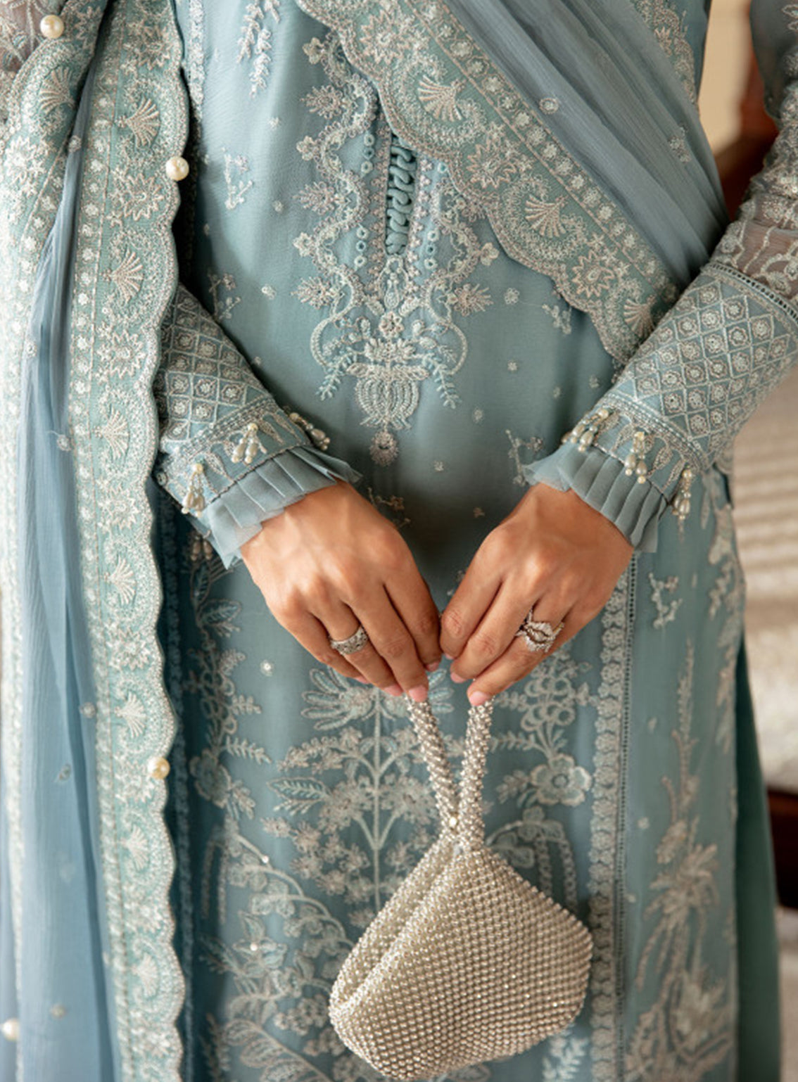 Gulaal Embroidered Chiffon Unstitched 4 Piece Suit - 05 Gulaal Embroidered Chiffon Unstitched 4 Piece Suit - 05