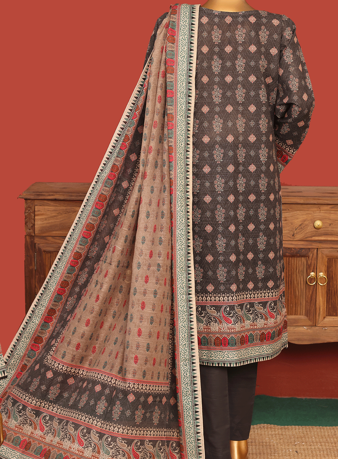 HZ Textile Printed Khaddar Stitch 3 Piece Suit - HZ23RTW PZK-03 HZ Textile Printed Khaddar Stitch 3 Piece Suit - HZ23RTW PZK-03