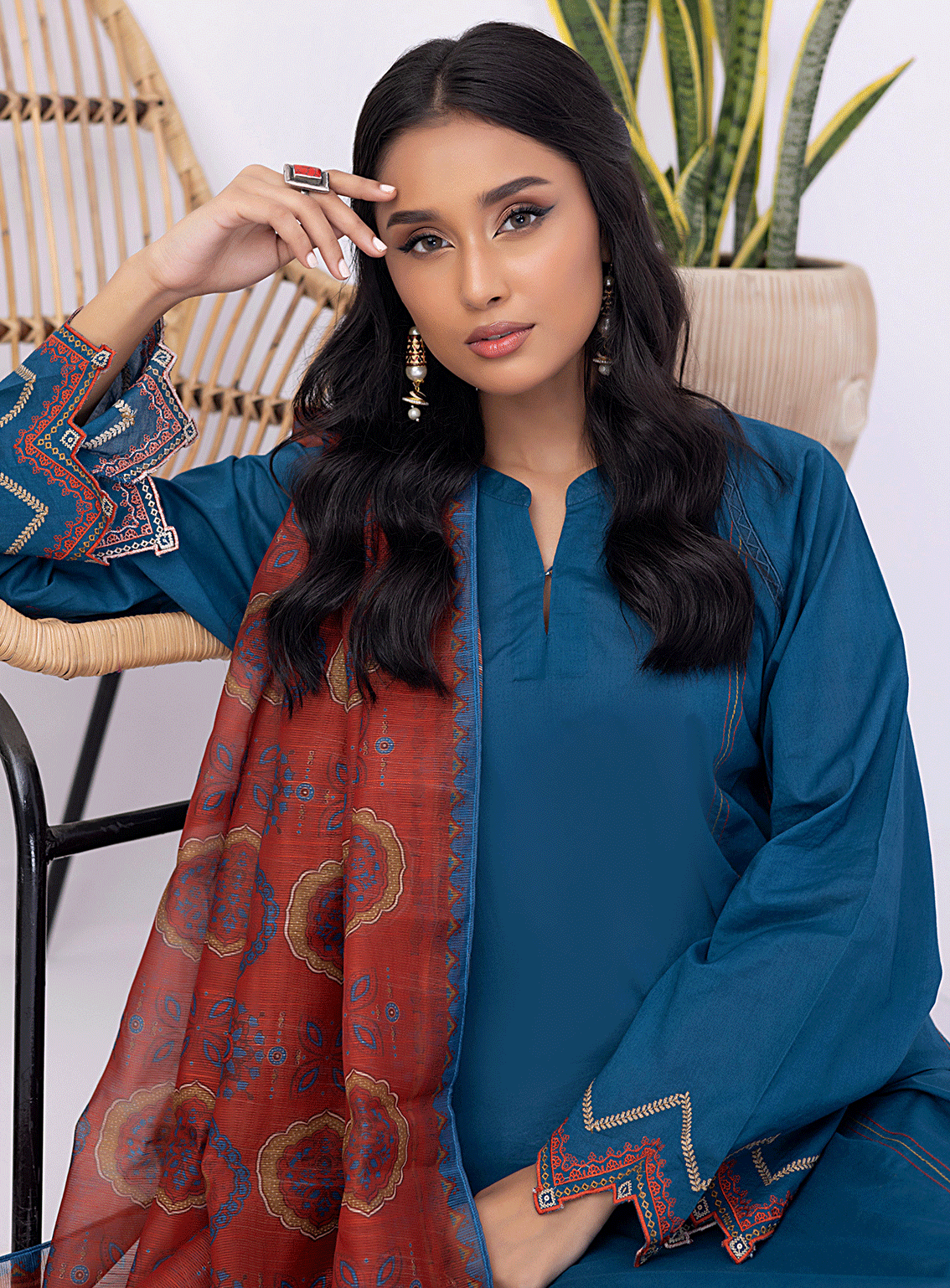 Lakhany By LSM Embroidered Organza Stitched 3 Piece Suit - LG-SS-0500 Lakhany By LSM Embroidered Organza Stitched 3 Piece Suit - LG-SS-0500
