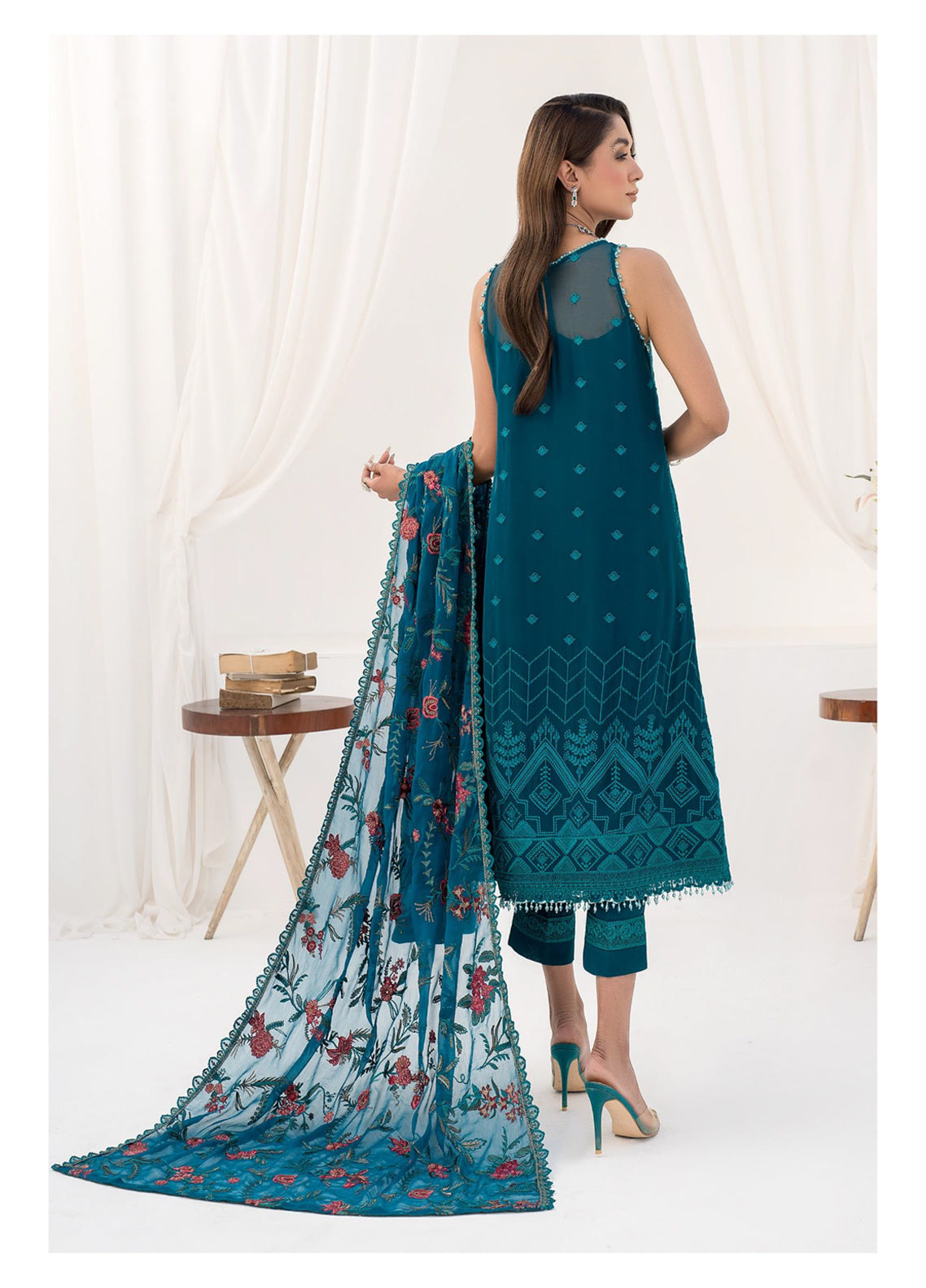 La Celeste By Zarif Embroidered Chiffon Unstitched 3 Piece Suit - 03 La Celeste By Zarif Embroidered Chiffon Unstitched 3 Piece Suit - 03