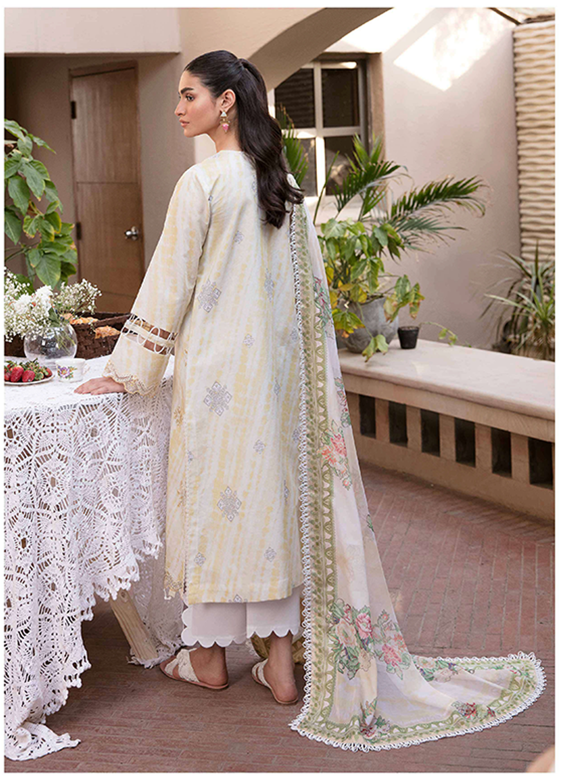 Afsanah By Seran Embroidered Lawn Unstitched 3 Piece Suit - 08 Afsanah By Seran Embroidered Lawn Unstitched 3 Piece Suit - 08
