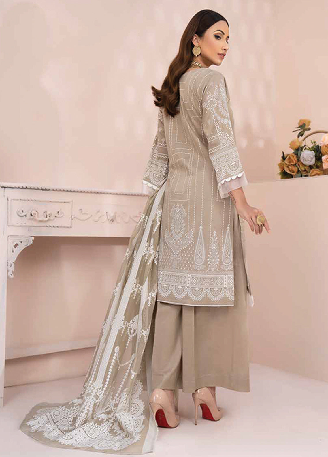 D#5565 Rashid White For Summer Emb Collection 223 D#5565 Rashid White For Summer Emb Collection 223