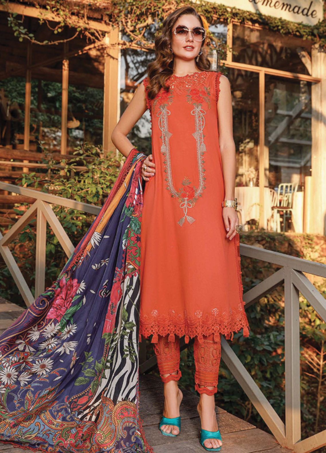 D#1707B Maria B M Print Emb Lawn Collection 223 D#1707B Maria B M Print Emb Lawn Collection 223