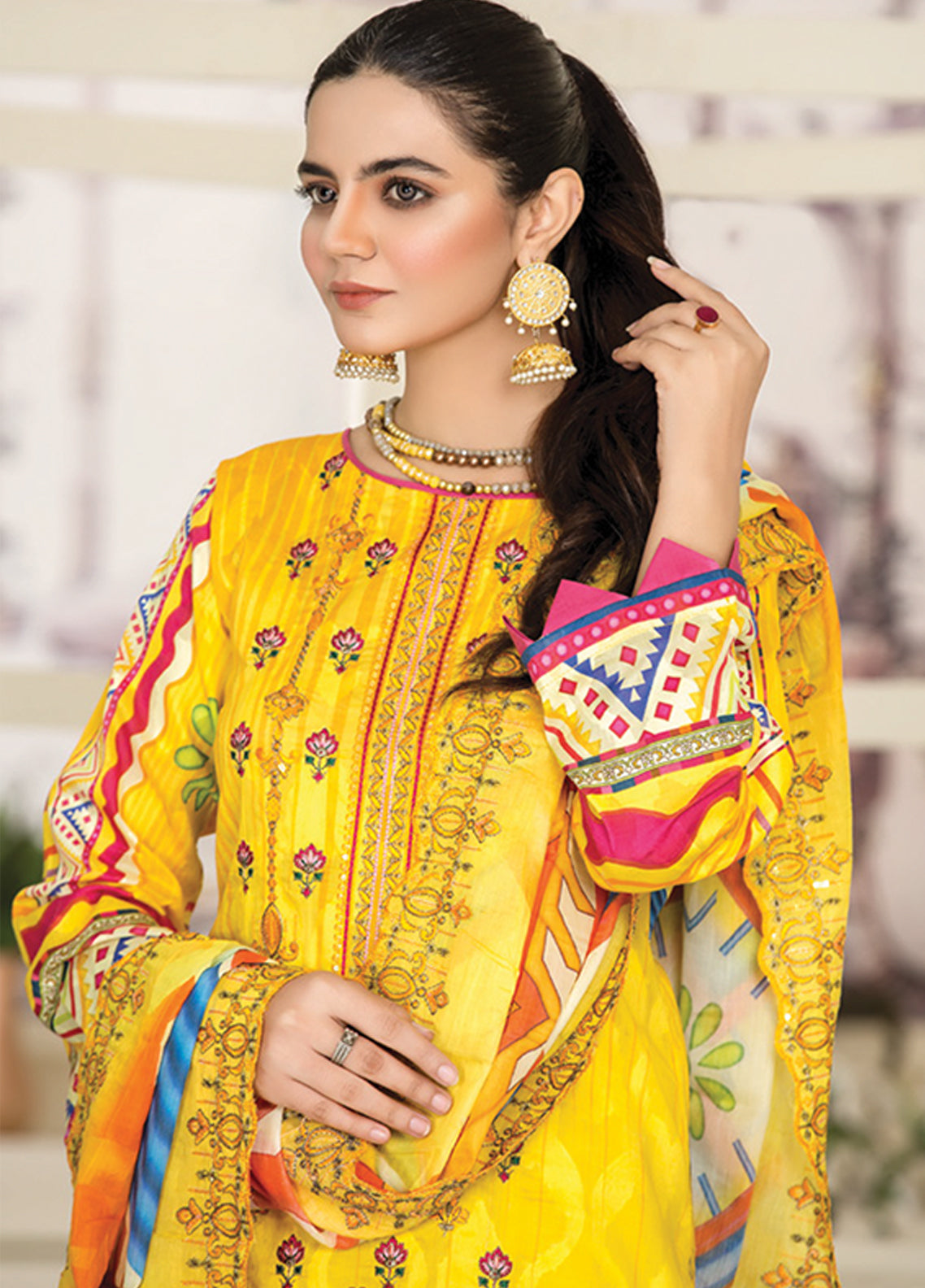 Riwaj By Afreen Embroidered Lawn Unstitched 3 Piece Suit - 12 Riwaj By Afreen Embroidered Lawn Unstitched 3 Piece Suit - 12