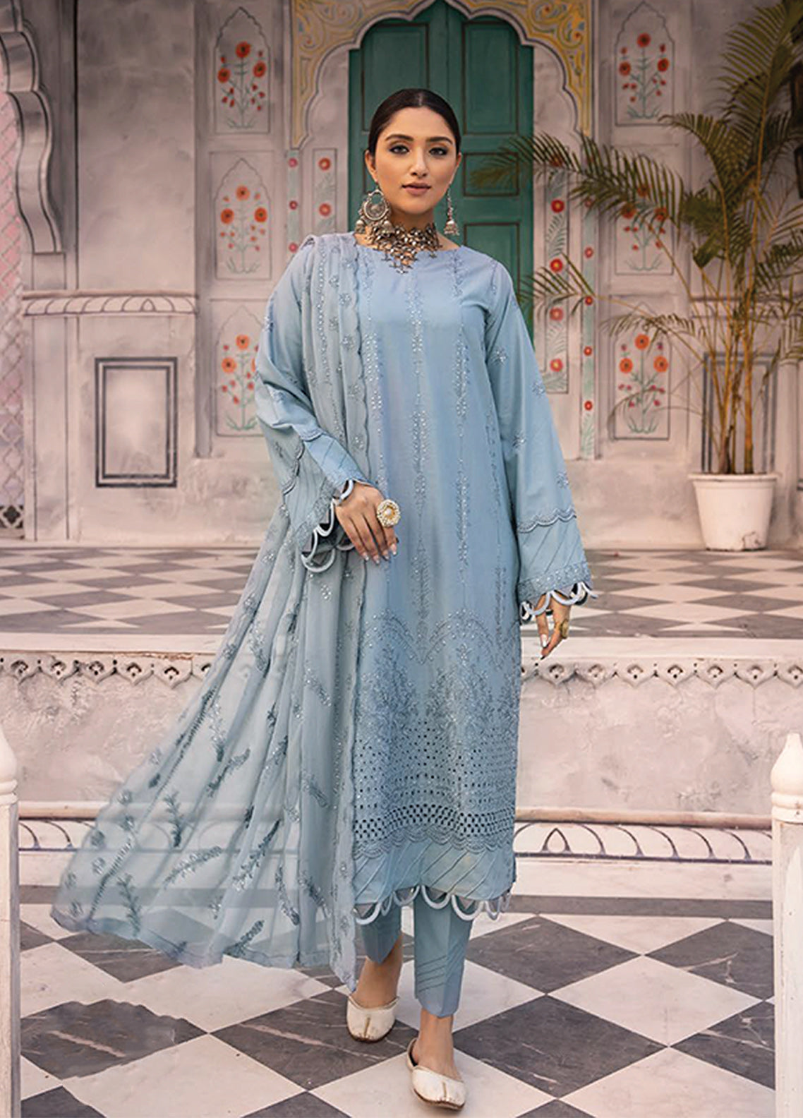 Azure By Aalaya Embroidered Lawn Unstitched 3 Piece Suit - 08 Azure By Aalaya Embroidered Lawn Unstitched 3 Piece Suit - 08