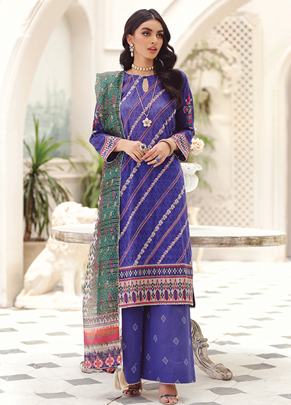 D#5013 LSM Lakhany Summer Gold Emb Collection 223 D#5013 LSM Lakhany Summer Gold Emb Collection 223
