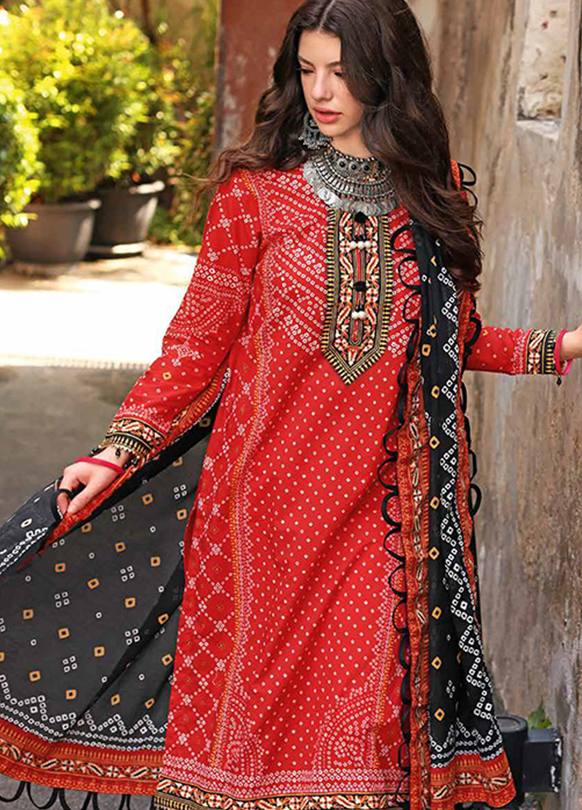 D#CL32092B GulAhmed Chunri Printed Lawn Collection 223 D#CL32092B GulAhmed Chunri Printed Lawn Collection 223