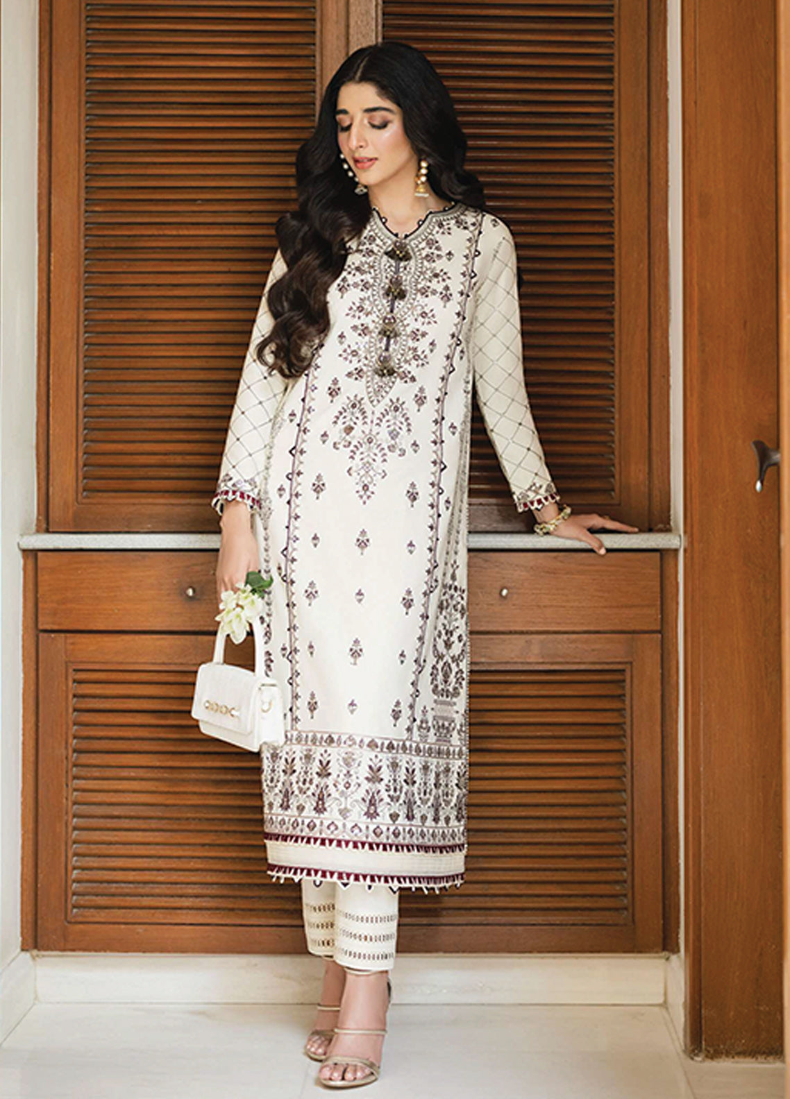 D#27 Asim Jofa Rania Emb Collection 223 D#27 Asim Jofa Rania Emb Collection 223