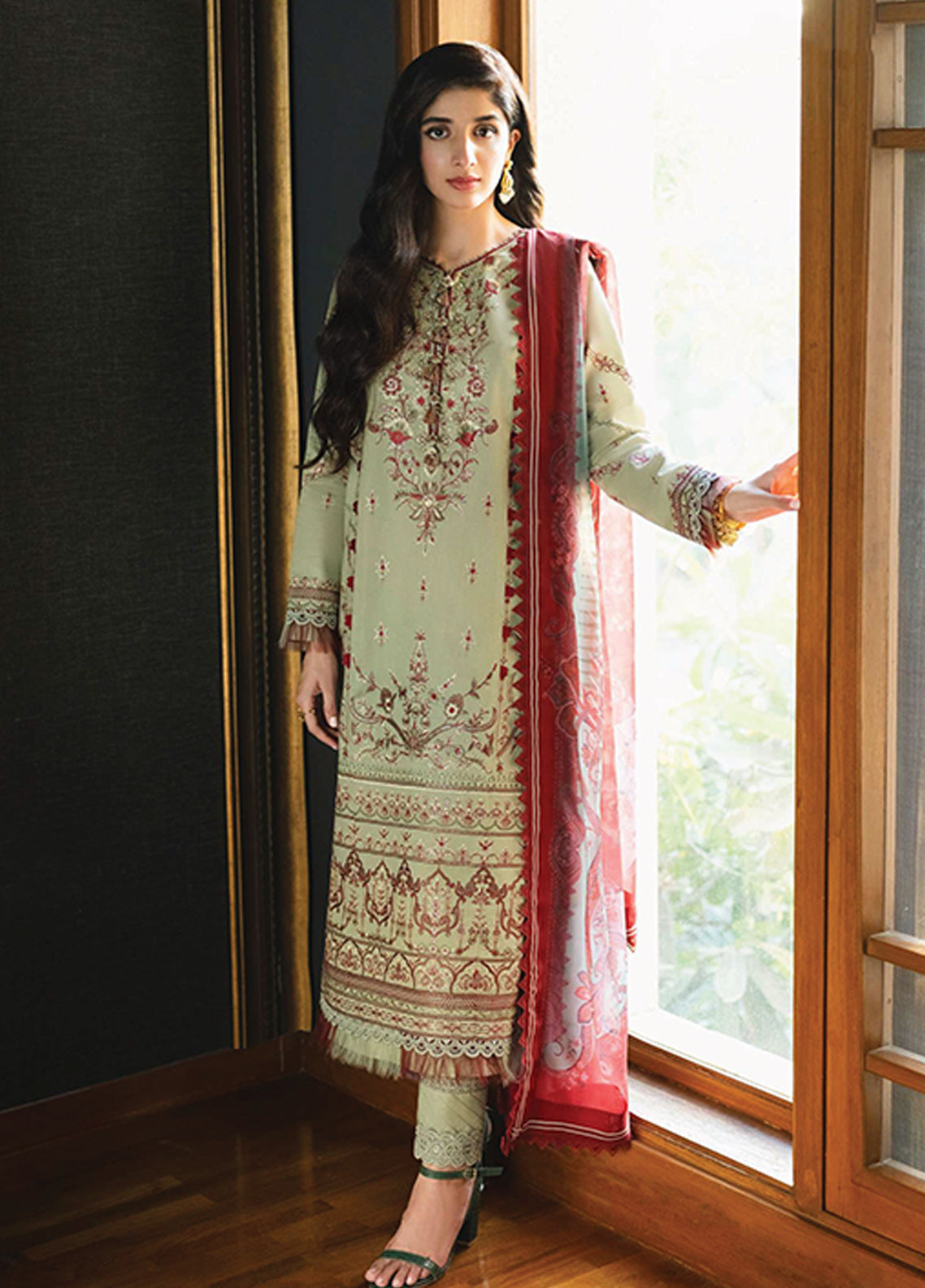 D#33 Asim Jofa Rania Emb Collection 223 D#33 Asim Jofa Rania Emb Collection 223