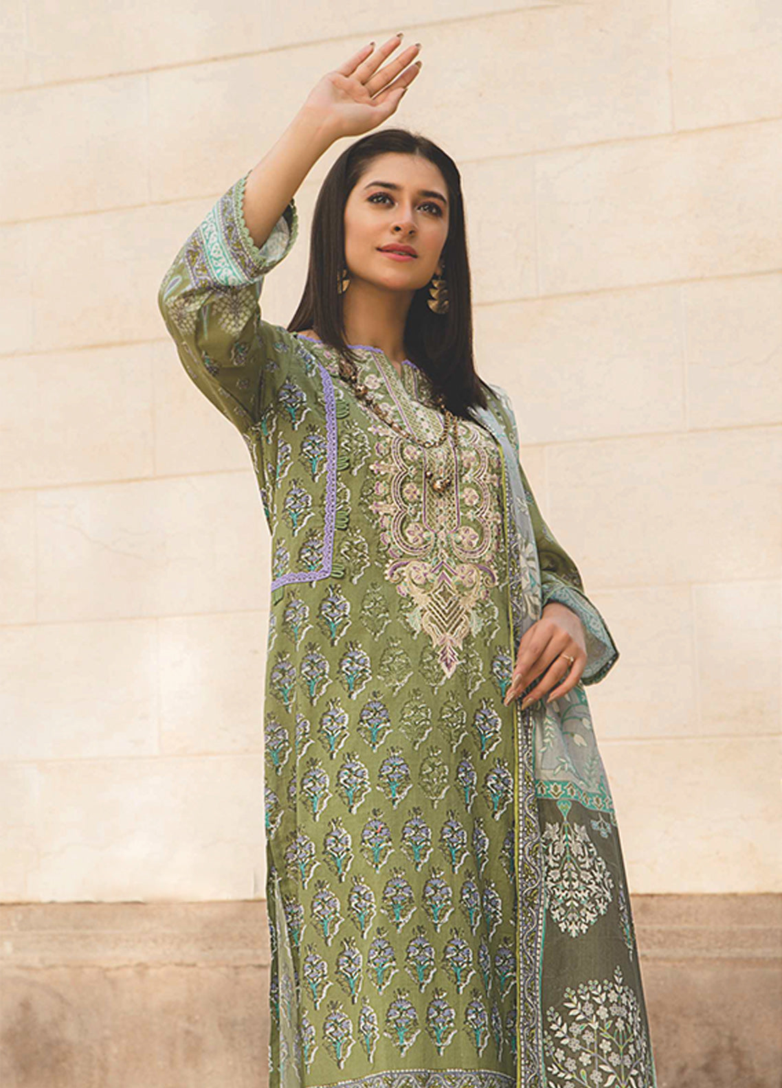 D#6907 Rashid Sunehri Digital Emb Lawn Collection 323 D#6907 Rashid Sunehri Digital Emb Lawn Collection 323