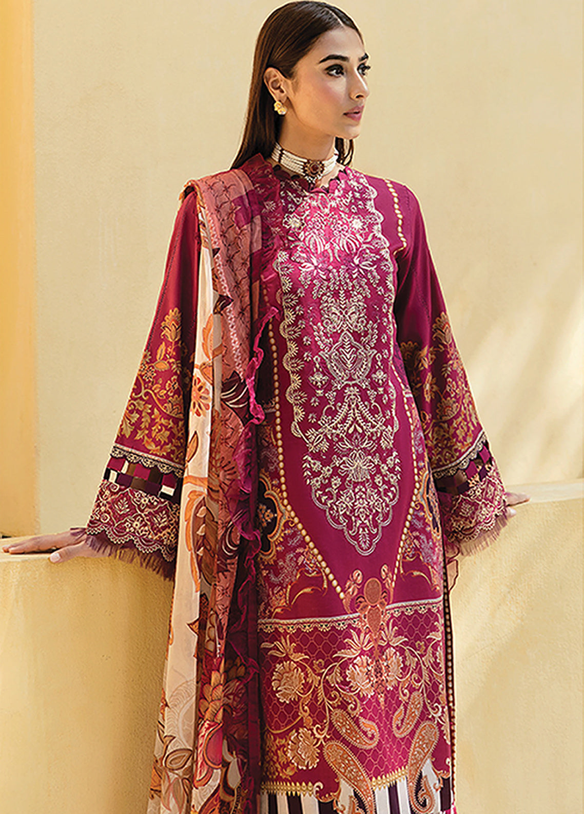 Gulaal Embroidered Lawn Unstitched 3 Piece Suit - 05 Gulaal Embroidered Lawn Unstitched 3 Piece Suit - 05
