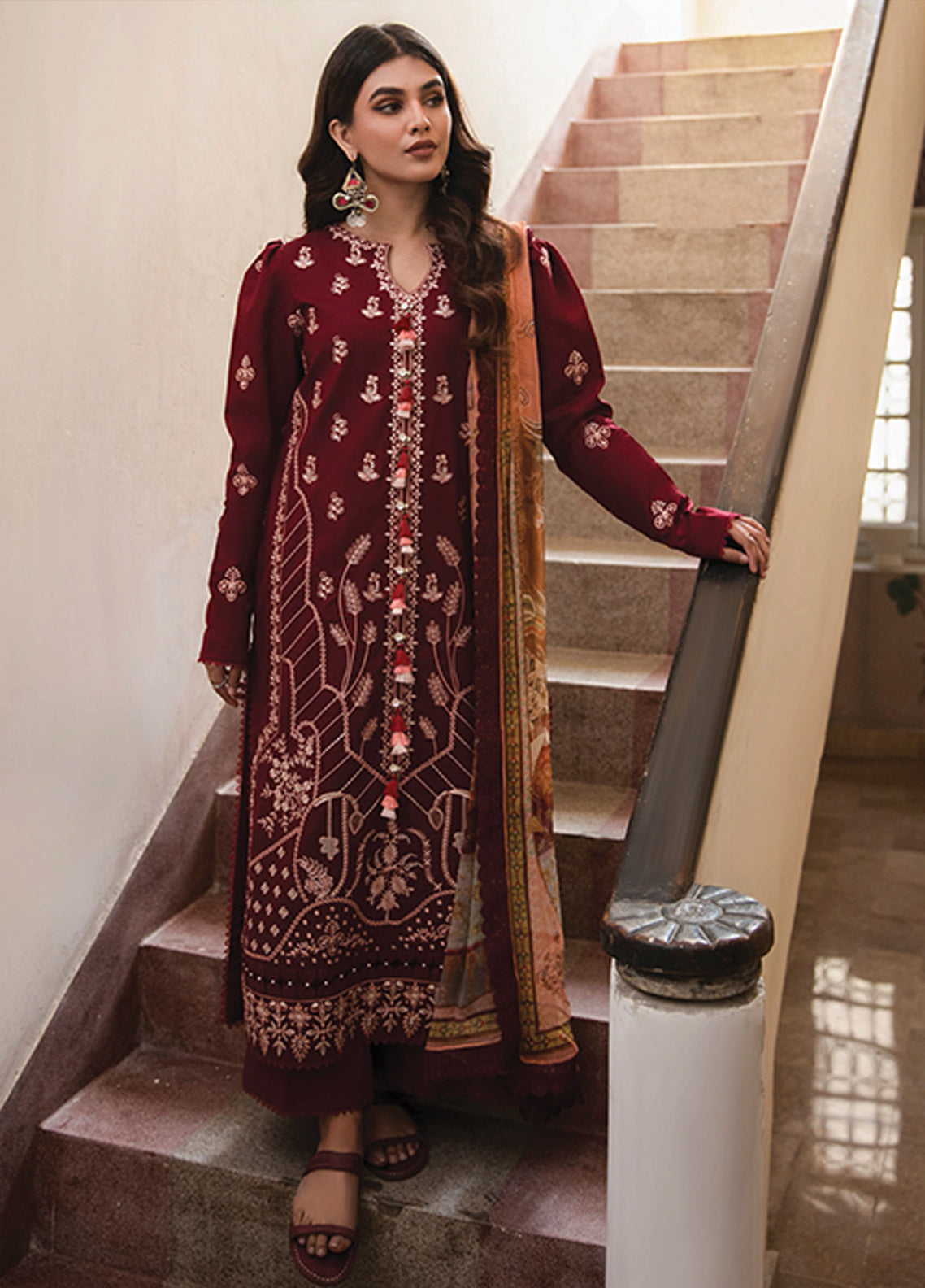 Afsaneh By Aabyaan Embroidered Lawn Unstitched 3 Piece Suit - 04 Afsaneh By Aabyaan Embroidered Lawn Unstitched 3 Piece Suit - 04