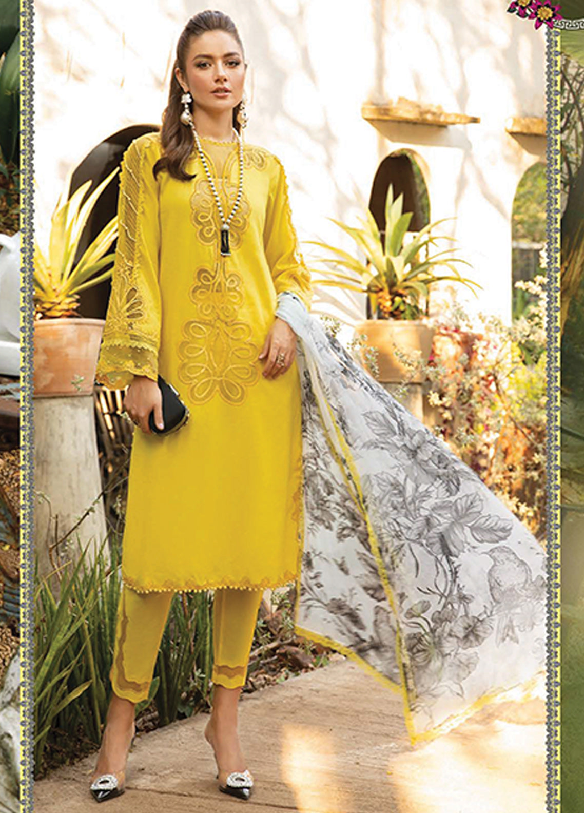 D#1704A Maria B M Print Emb Lawn Collection 223 D#1704A Maria B M Print Emb Lawn Collection 223