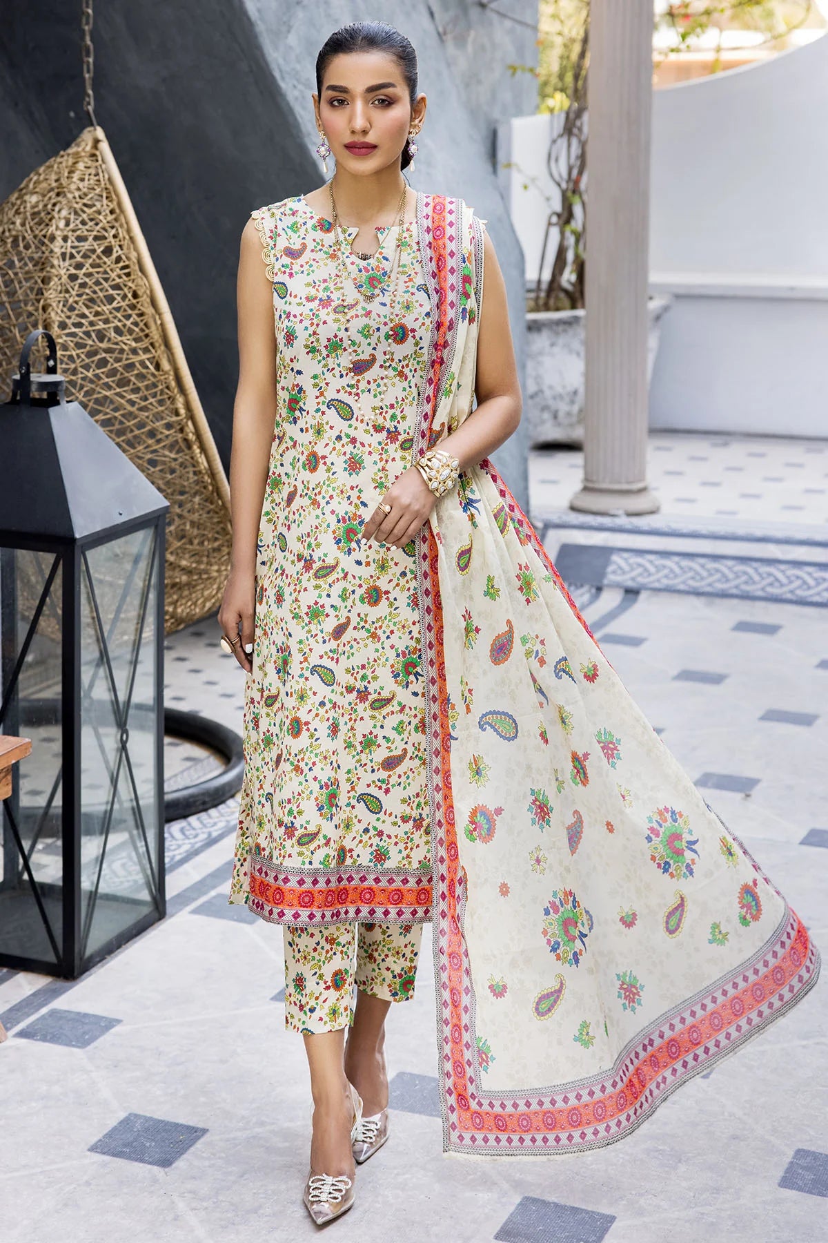 D#3707 Motifz Rang Digital Printed Lawn Collection 323 D#3707 Motifz Rang Digital Printed Lawn Collection 323