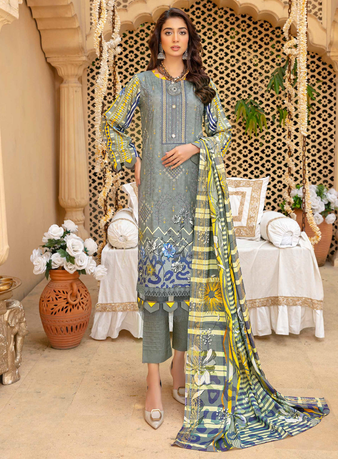 Mahjabeen by Aalaya Embroidered Staple Untitched 3 Piece Suit -02 Mahjabeen by Aalaya Embroidered Staple Untitched 3 Piece Suit -02
