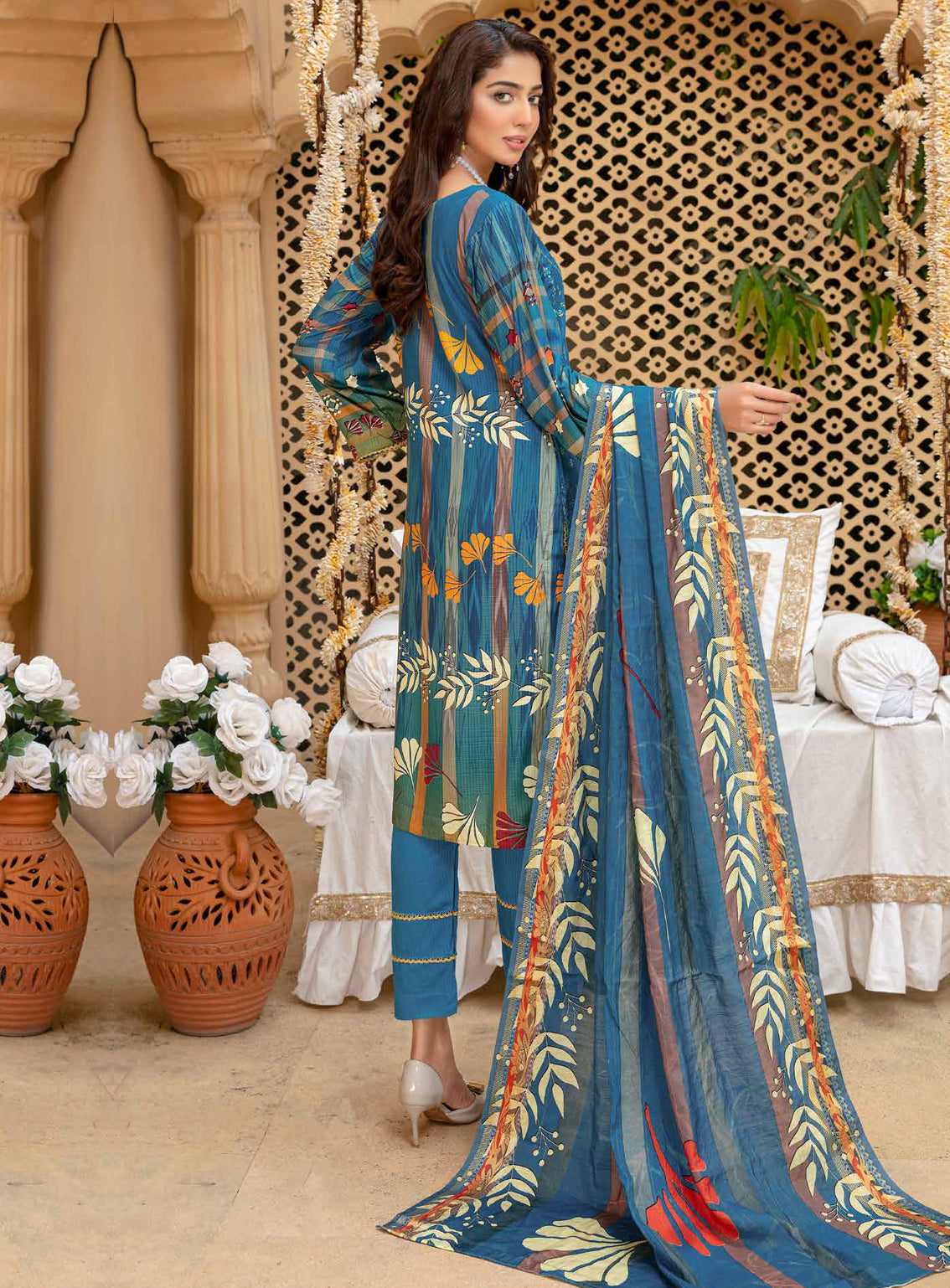 Mahjabeen by Aalaya Embroidered Staple Untitched 3 Piece Suit -03 Mahjabeen by Aalaya Embroidered Staple Untitched 3 Piece Suit -03