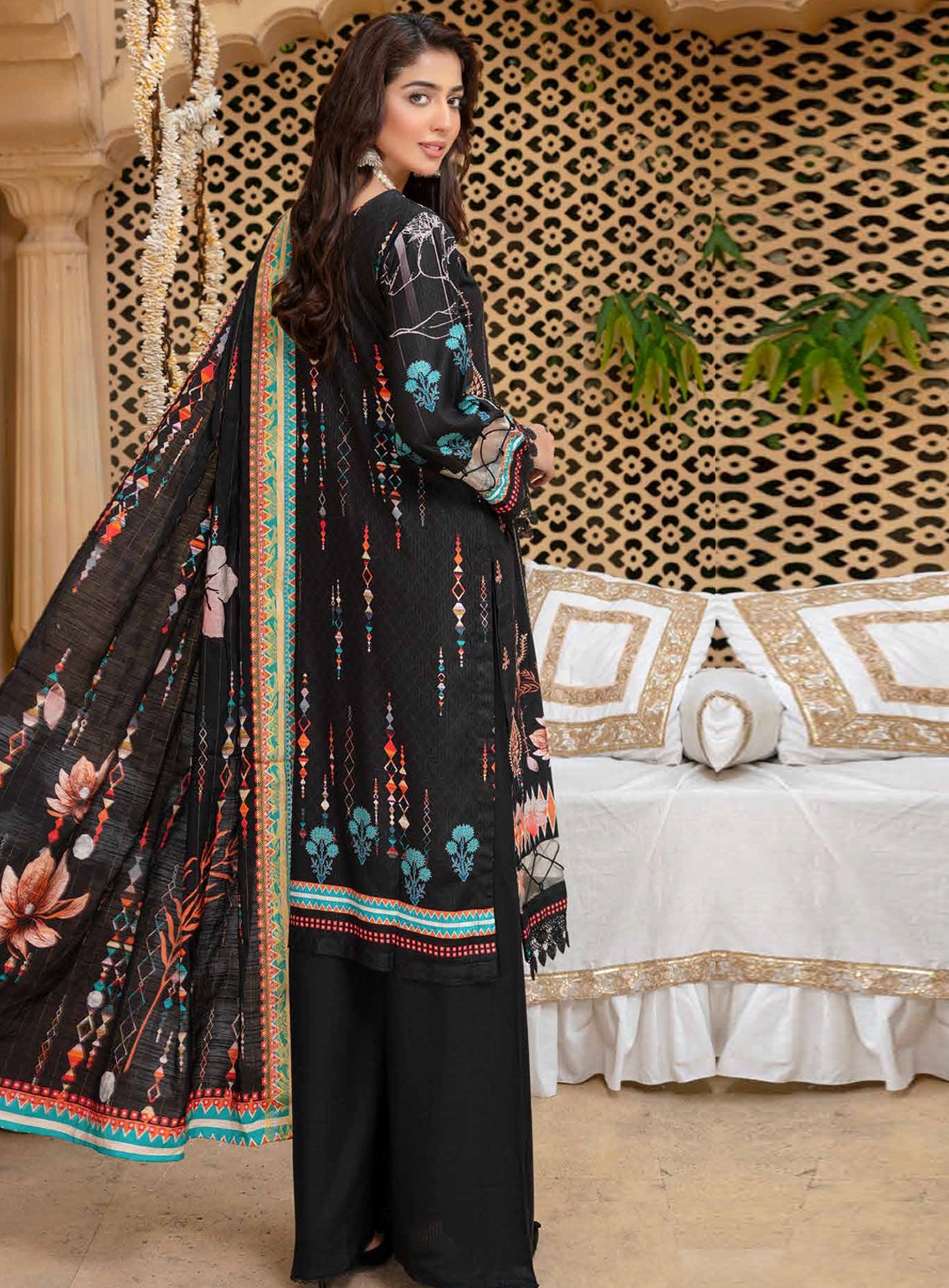 Mahjabeen by Aalaya Embroidered Staple Untitched 3 Piece Suit -04 Mahjabeen by Aalaya Embroidered Staple Untitched 3 Piece Suit -04