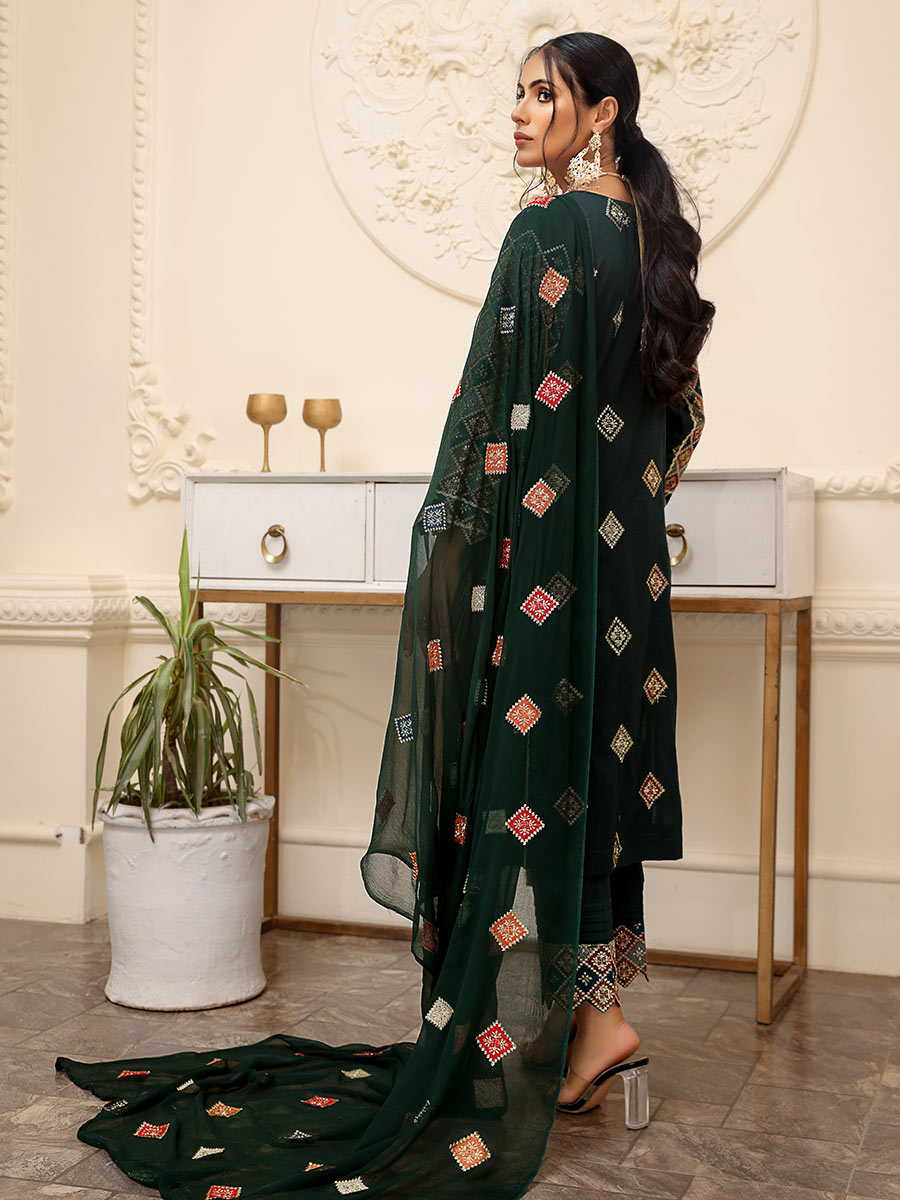 Mahnur Unstitched 3 Piece D#09 Mahnur Unstitched 3 Piece D#09