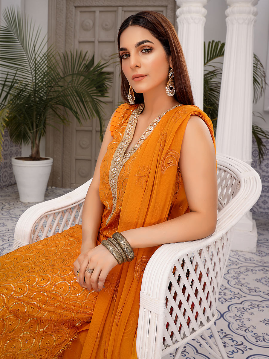 Mahnur Unstitched 3 Piece D#03 Mahnur Unstitched 3 Piece D#03
