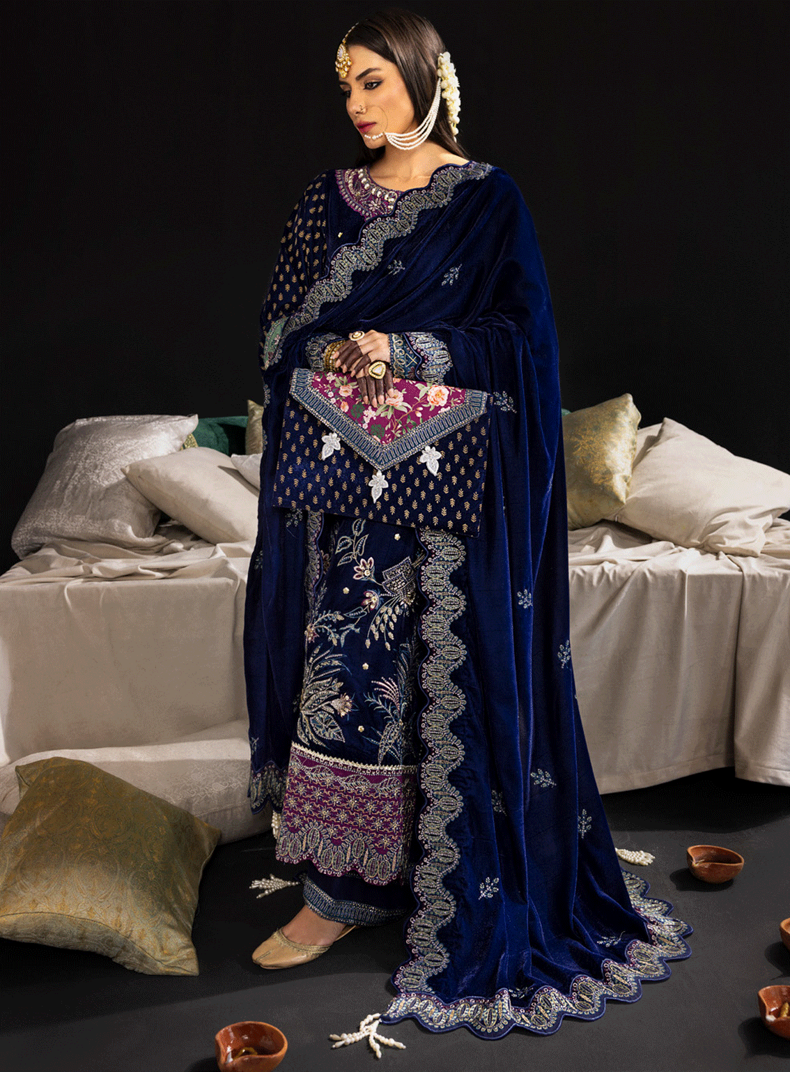 Maya by Nureh Embroidered Velvet Unstitched 3 Piece Suit - NU23MV 100 NOOREZA Maya by Nureh Embroidered Velvet Unstitched 3 Piece Suit - NU23MV 100 NOOREZA