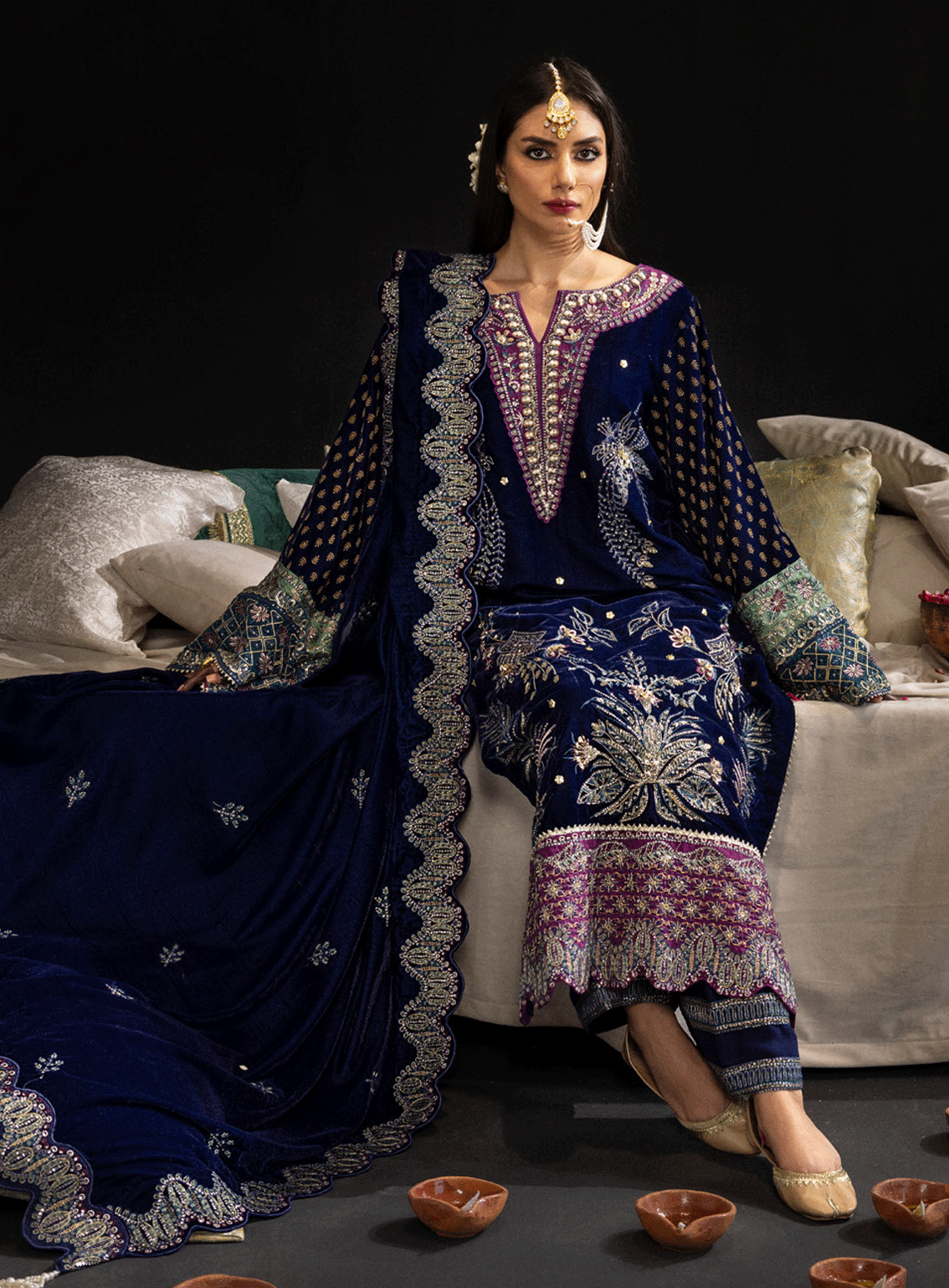 Maya by Nureh Embroidered Velvet Unstitched 3 Piece Suit - NU23MV 100 NOOREZA Maya by Nureh Embroidered Velvet Unstitched 3 Piece Suit - NU23MV 100 NOOREZA