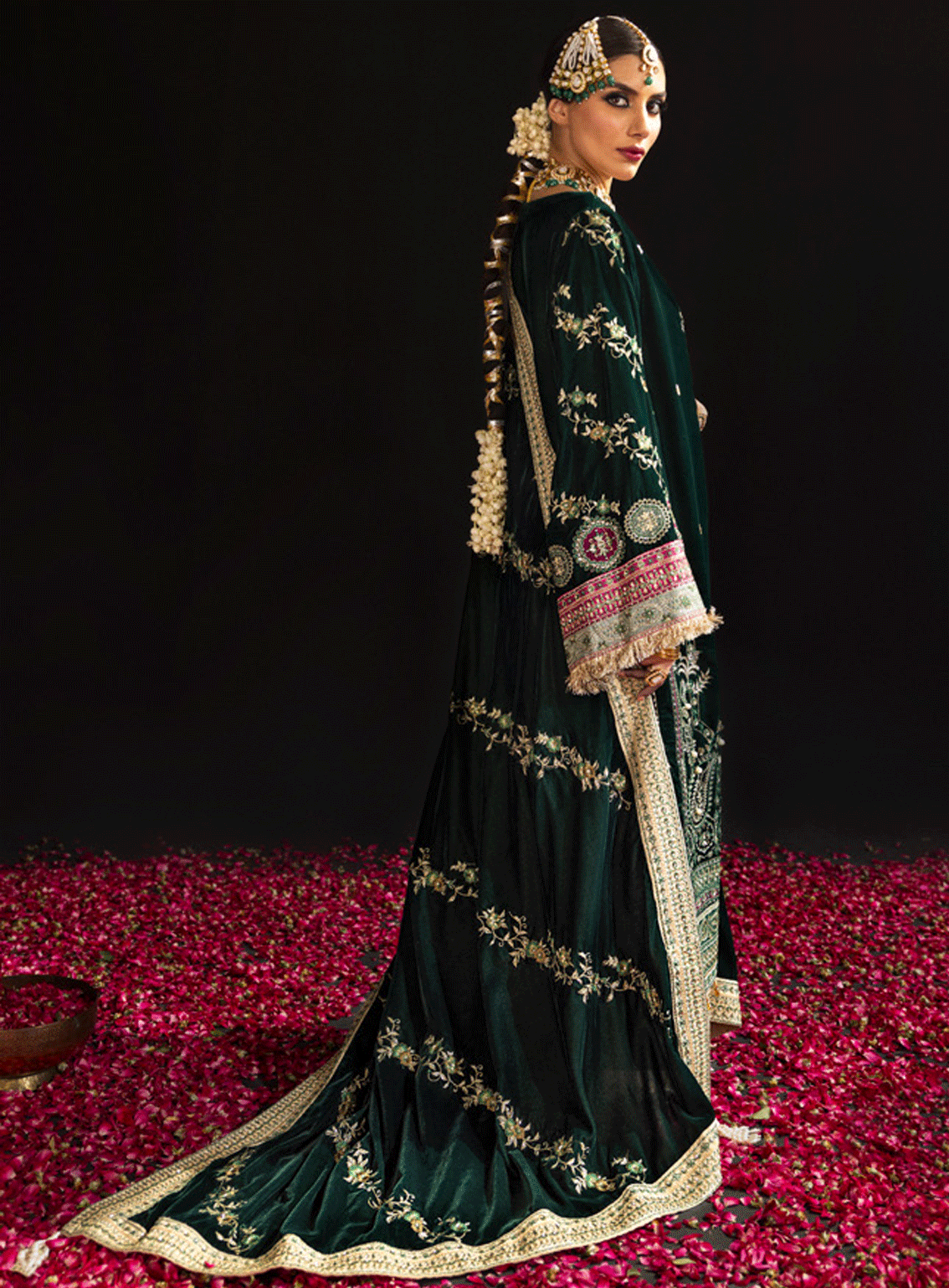 Maya by Nureh Embroidered Velvet Unstitched 3 Piece Suit - NU23MV 99 ALMA Maya by Nureh Embroidered Velvet Unstitched 3 Piece Suit - NU23MV 99 ALMA