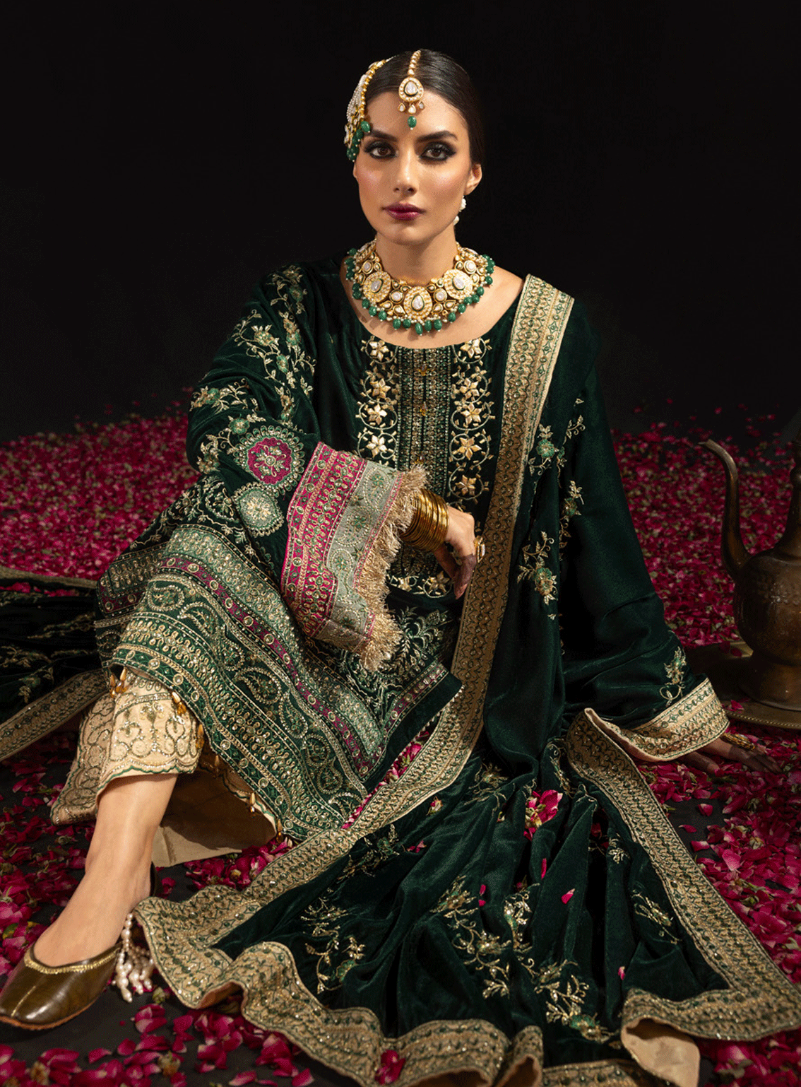 Maya by Nureh Embroidered Velvet Unstitched 3 Piece Suit - NU23MV 99 ALMA Maya by Nureh Embroidered Velvet Unstitched 3 Piece Suit - NU23MV 99 ALMA