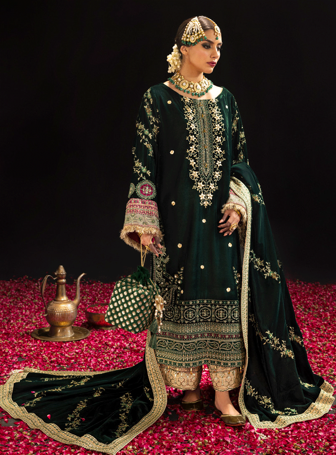 Maya by Nureh Embroidered Velvet Unstitched 3 Piece Suit - NU23MV 99 ALMA Maya by Nureh Embroidered Velvet Unstitched 3 Piece Suit - NU23MV 99 ALMA