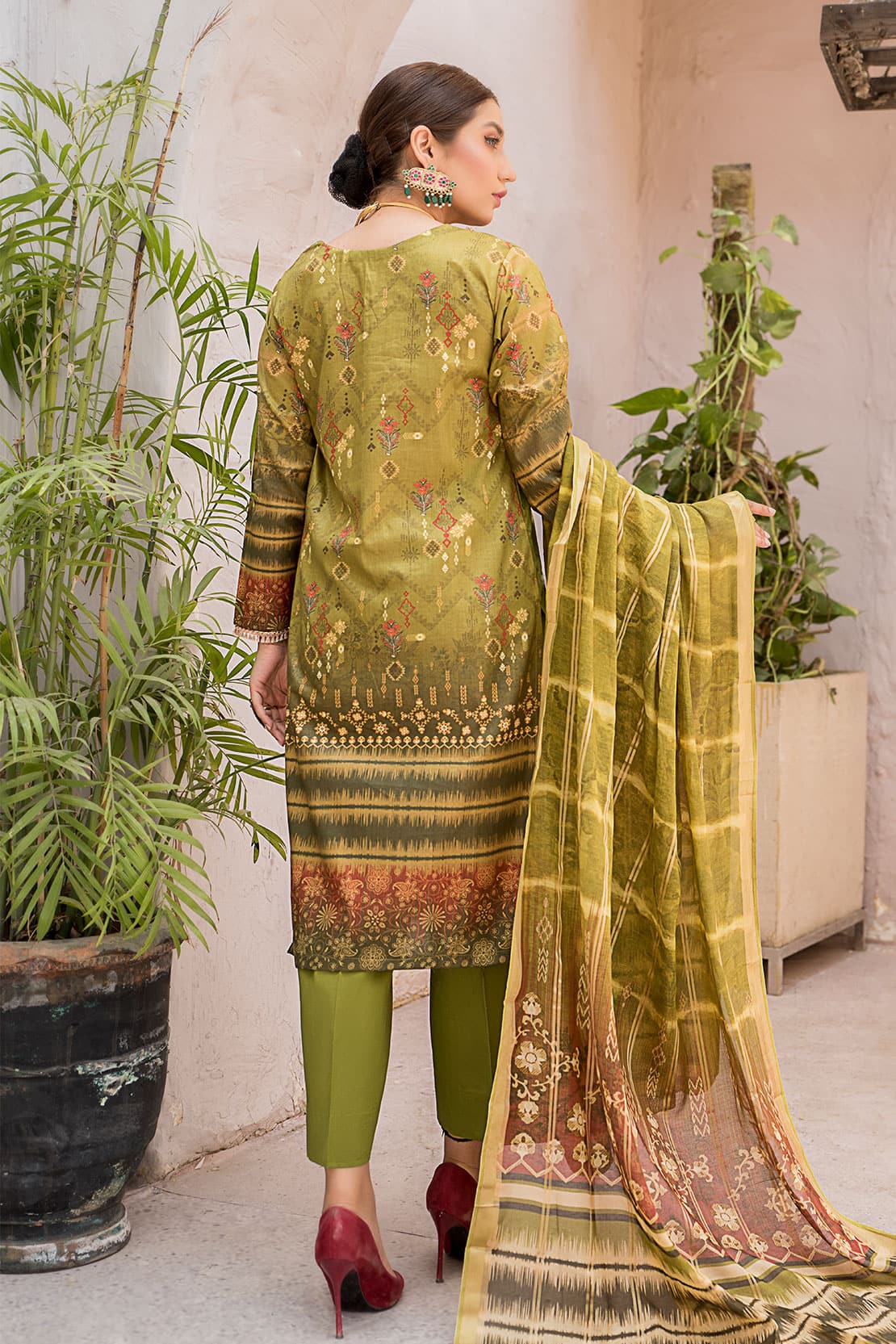 Rashid Textile Unstitched 3 Piece D#6858 Rashid Textile Unstitched 3 Piece D#6858