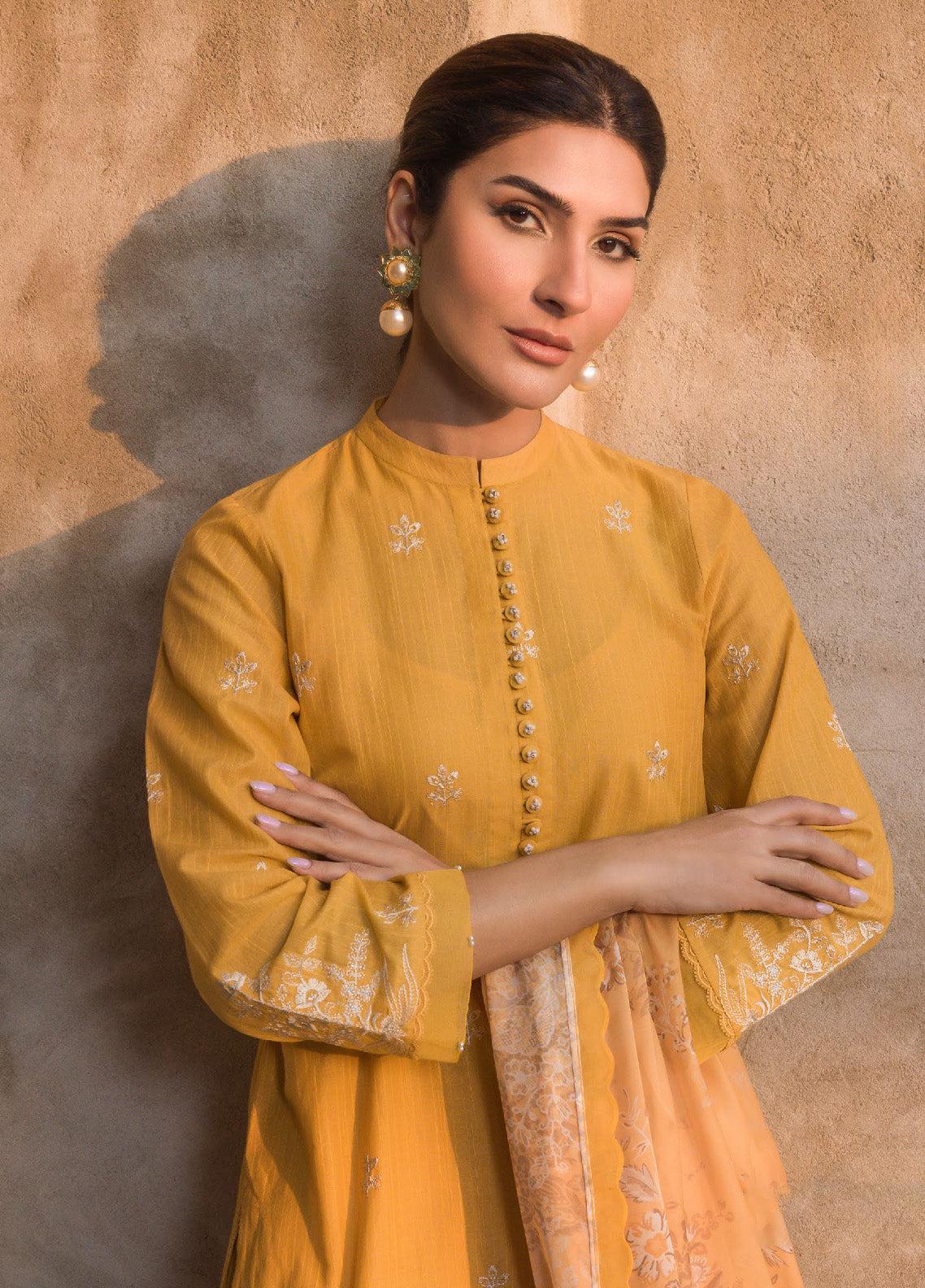 Mirage By Sahar Embroidered Lawn Unstitched 3 Piece Suit - S24ML S24-ES-L1-02 Mirage By Sahar Embroidered Lawn Unstitched 3 Piece Suit - S24ML S24-ES-L1-02