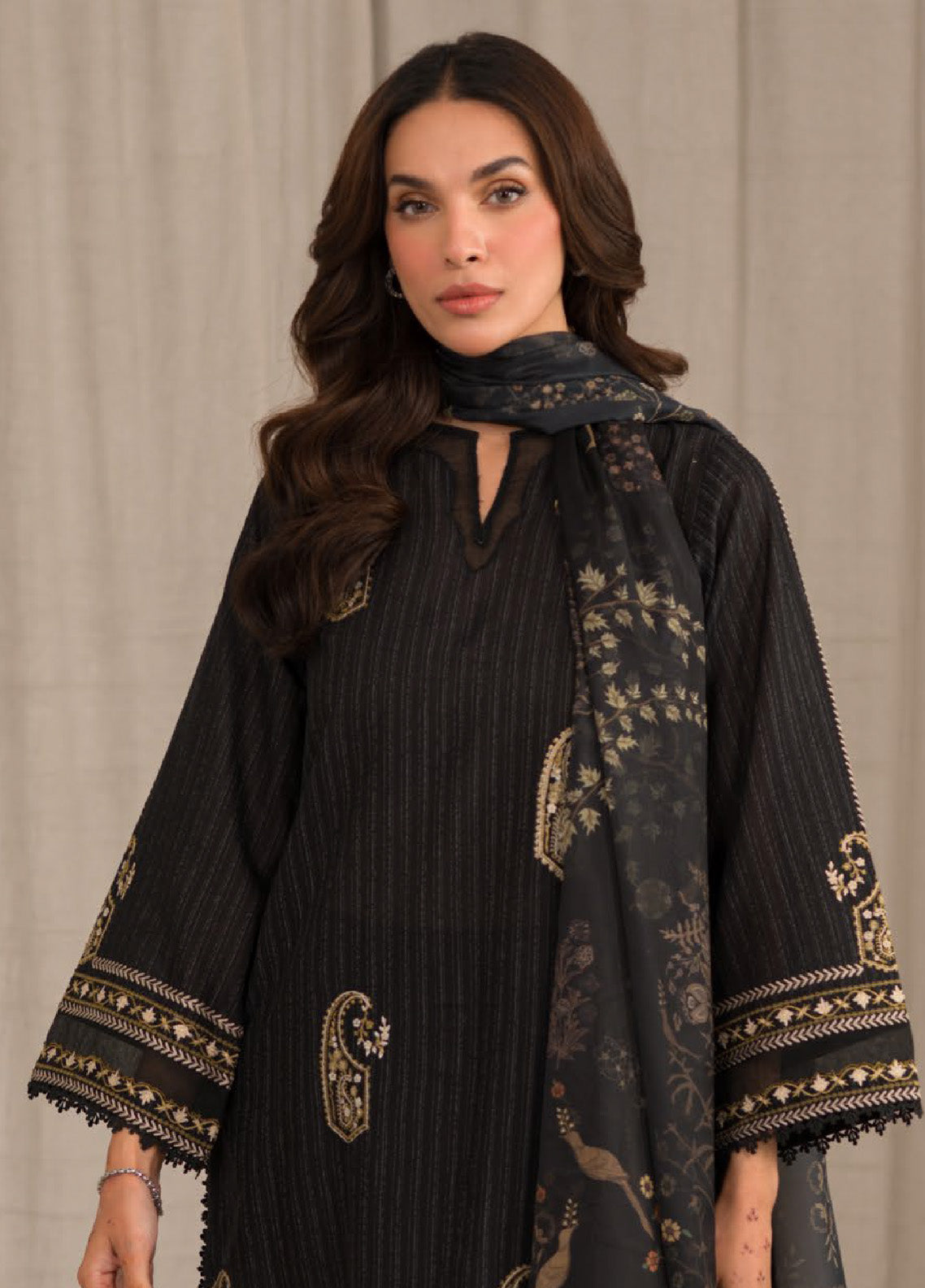 Mirage By Sahar Embroidered Lawn Unstitched 3 Piece Suit - S24ML S24-TL-L1-02 Mirage By Sahar Embroidered Lawn Unstitched 3 Piece Suit - S24ML S24-TL-L1-02