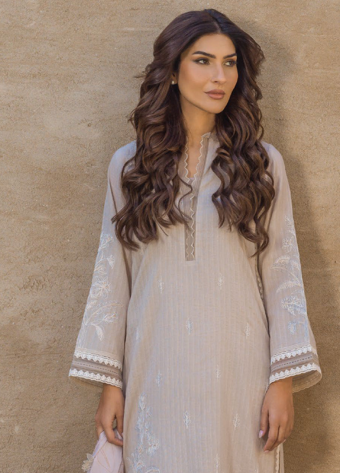 Mirage By Sahar Embroidered Lawn Unstitched 3 Piece Suit - S24ML S24-TL-L1-05 Mirage By Sahar Embroidered Lawn Unstitched 3 Piece Suit - S24ML S24-TL-L1-05