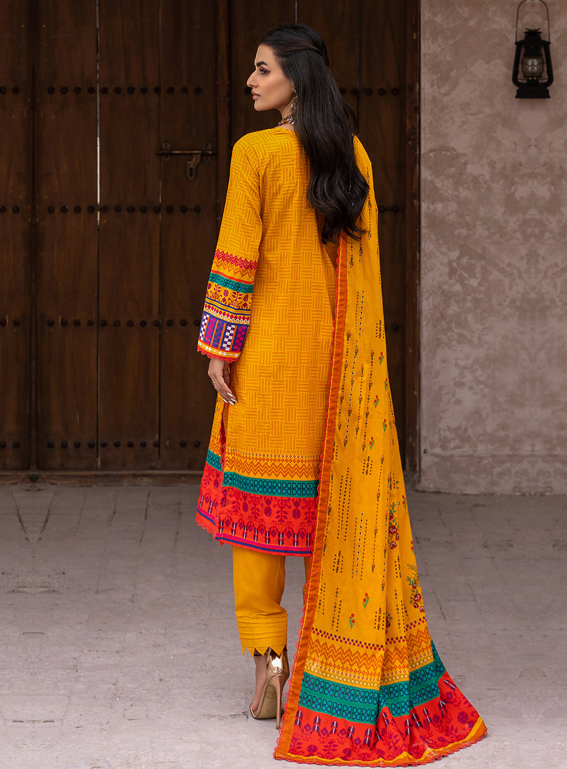 Monsoon By Al Zohaib Printed Cambric Unstitched 3 Piece Suit - 3005 Monsoon By Al Zohaib Printed Cambric Unstitched 3 Piece Suit - 3005