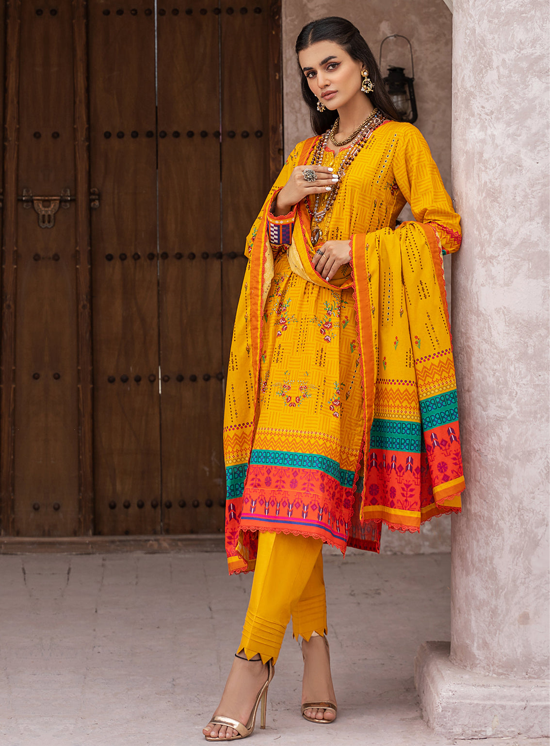 Monsoon By Al Zohaib Printed Cambric Unstitched 3 Piece Suit - 3005 Monsoon By Al Zohaib Printed Cambric Unstitched 3 Piece Suit - 3005