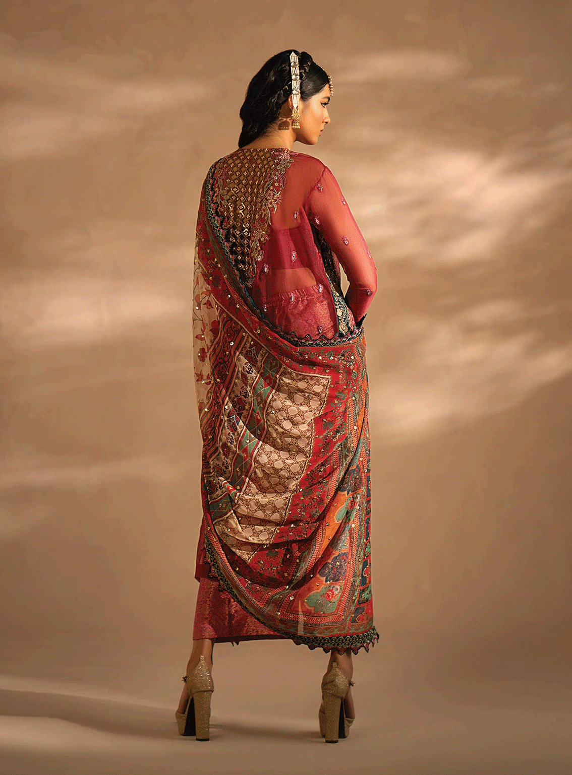 Nayab By Myeesha Embroidered Net Unstitched 3 Piece Suit - MY23NF 08 TEERMEERI Nayab By Myeesha Embroidered Net Unstitched 3 Piece Suit - MY23NF 08 TEERMEERI