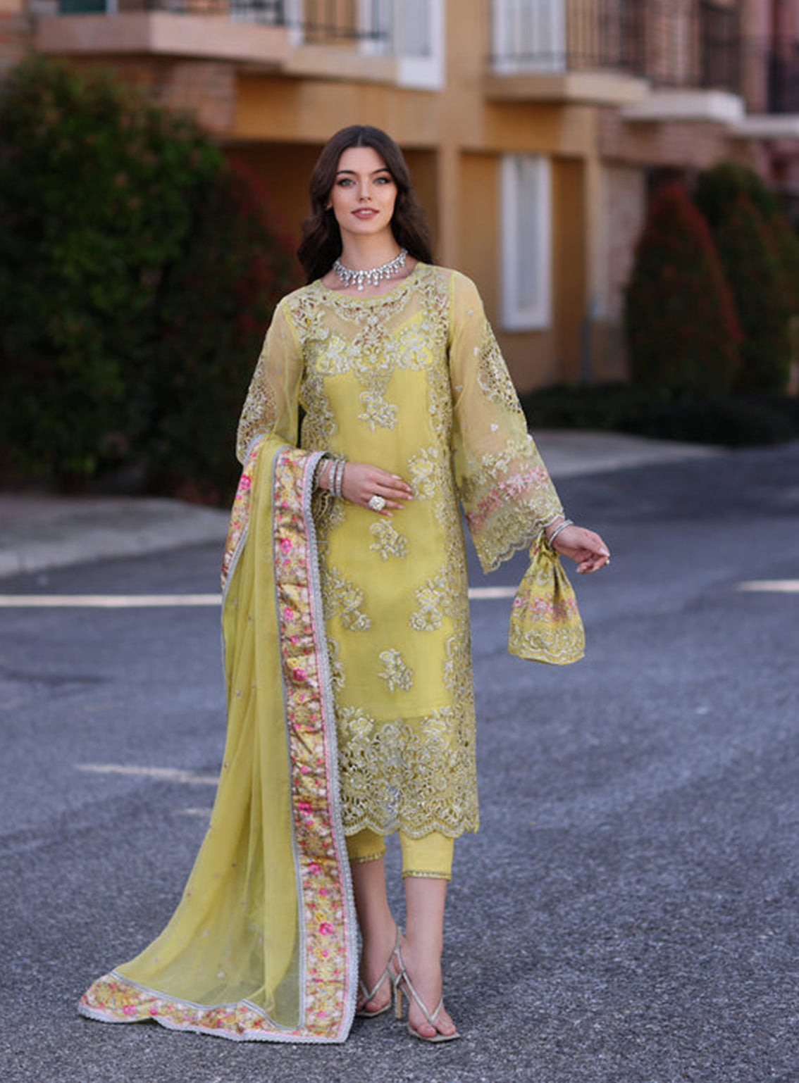 Noor By Saadia Asad Embroidered Chiffon Unstitched 3 Piece Suit - 04 MINALI Noor By Saadia Asad Embroidered Chiffon Unstitched 3 Piece Suit - 04 MINALI