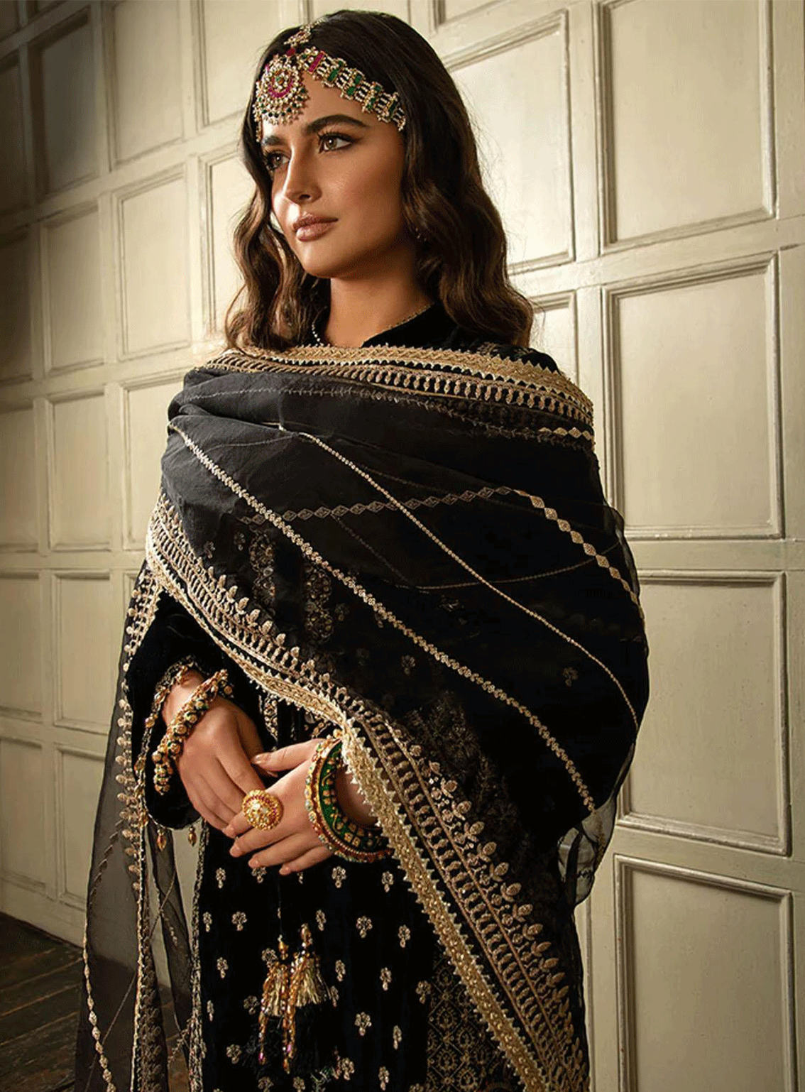 Nur By Sobia Nazir Embroidered Velvet Unstitched 3 Piece Suit - 04 Nur By Sobia Nazir Embroidered Velvet Unstitched 3 Piece Suit - 04