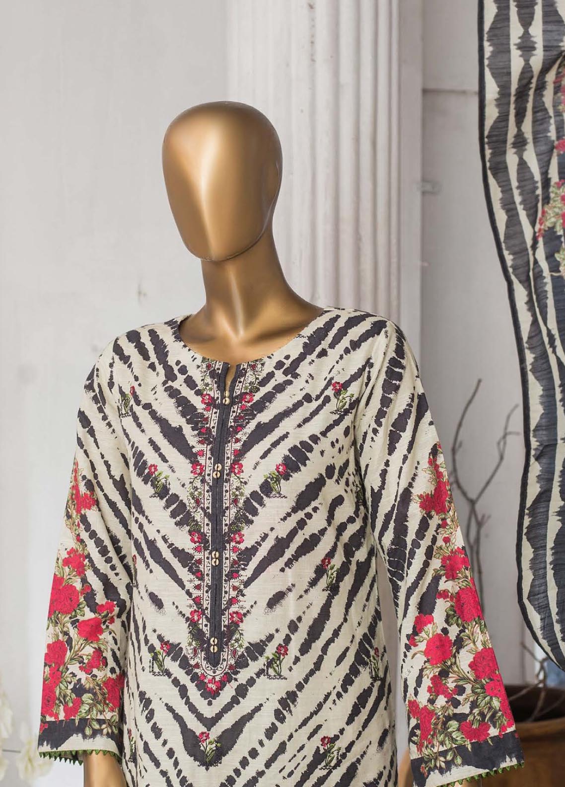 D#2233 HZ Premium Khaddar Emb Collection 1122 D#2233 HZ Premium Khaddar Emb Collection 1122