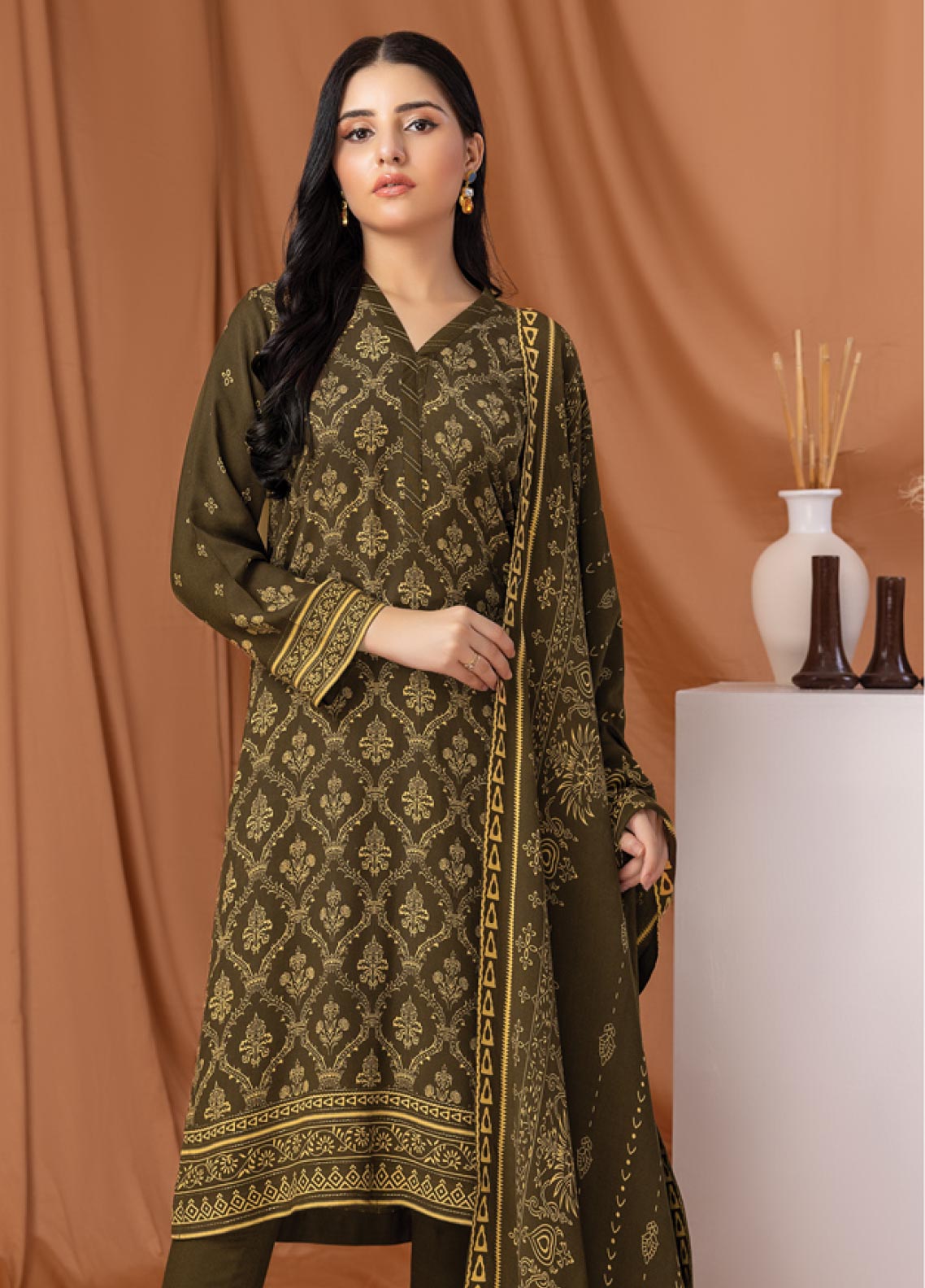 D#304A LSM Lakhany Pashmina Printed Collection 922 D#304A LSM Lakhany Pashmina Printed Collection 922