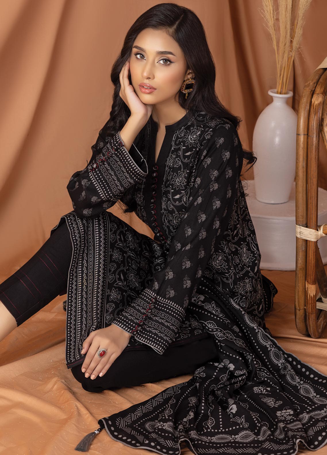D#308C LSM Lakhany Pashmina Printed Collection 922 D#308C LSM Lakhany Pashmina Printed Collection 922
