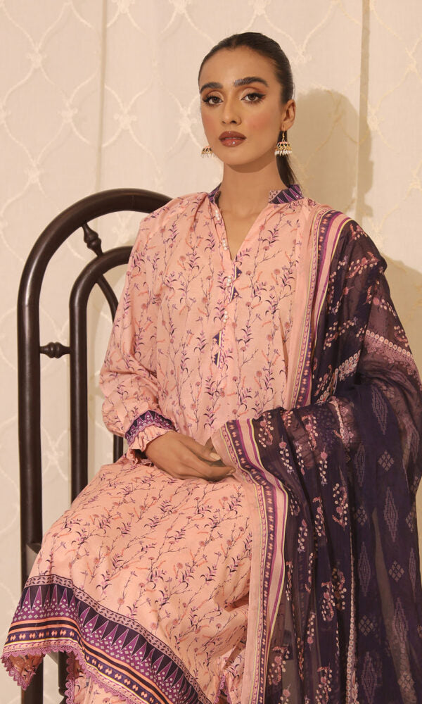 D#7766 Rashid Petal Digital Printed Lawn Collection 323 D#7766 Rashid Petal Digital Printed Lawn Collection 323