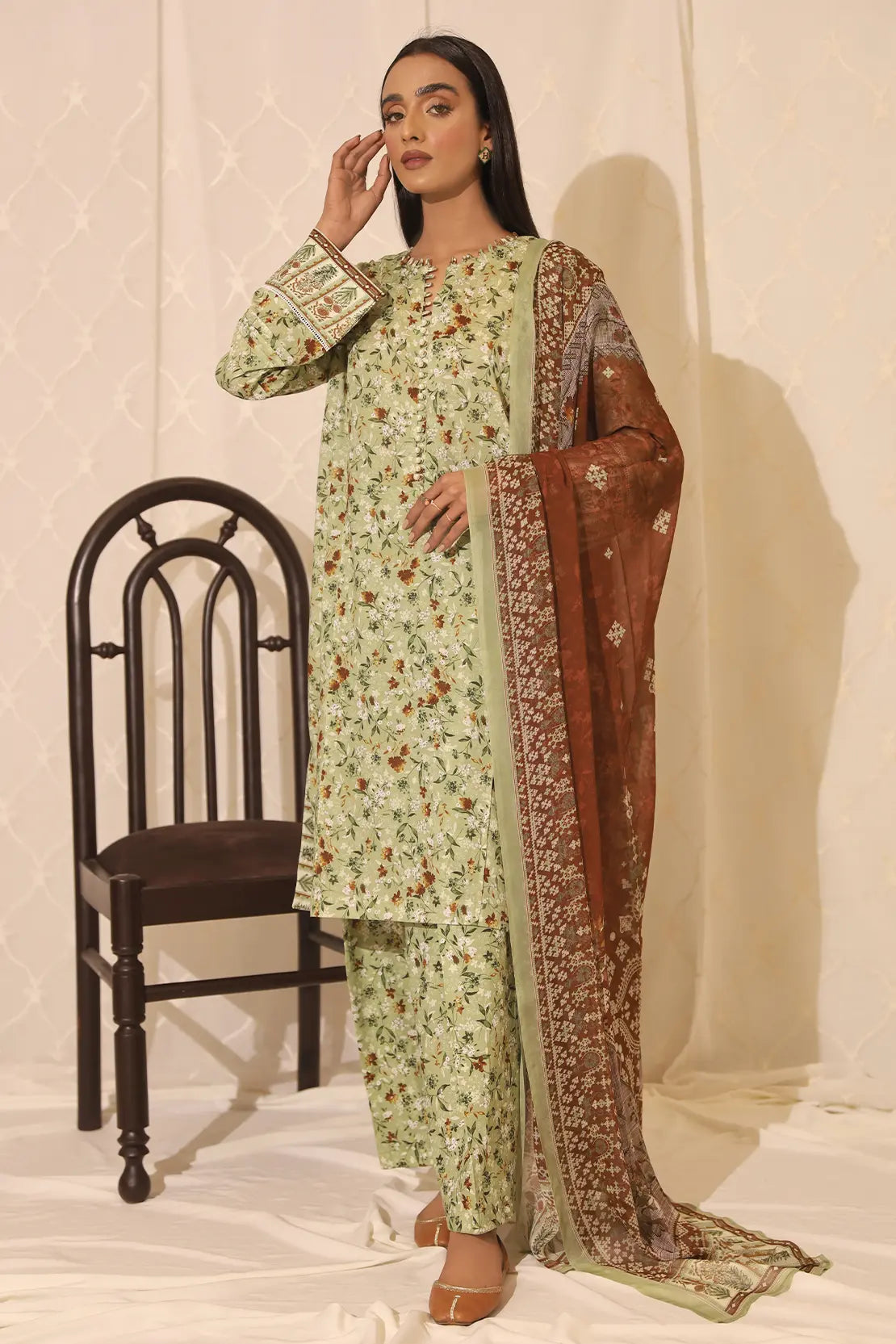 D#7765 Rashid Petal Digital Printed Lawn Collection 323 D#7765 Rashid Petal Digital Printed Lawn Collection 323