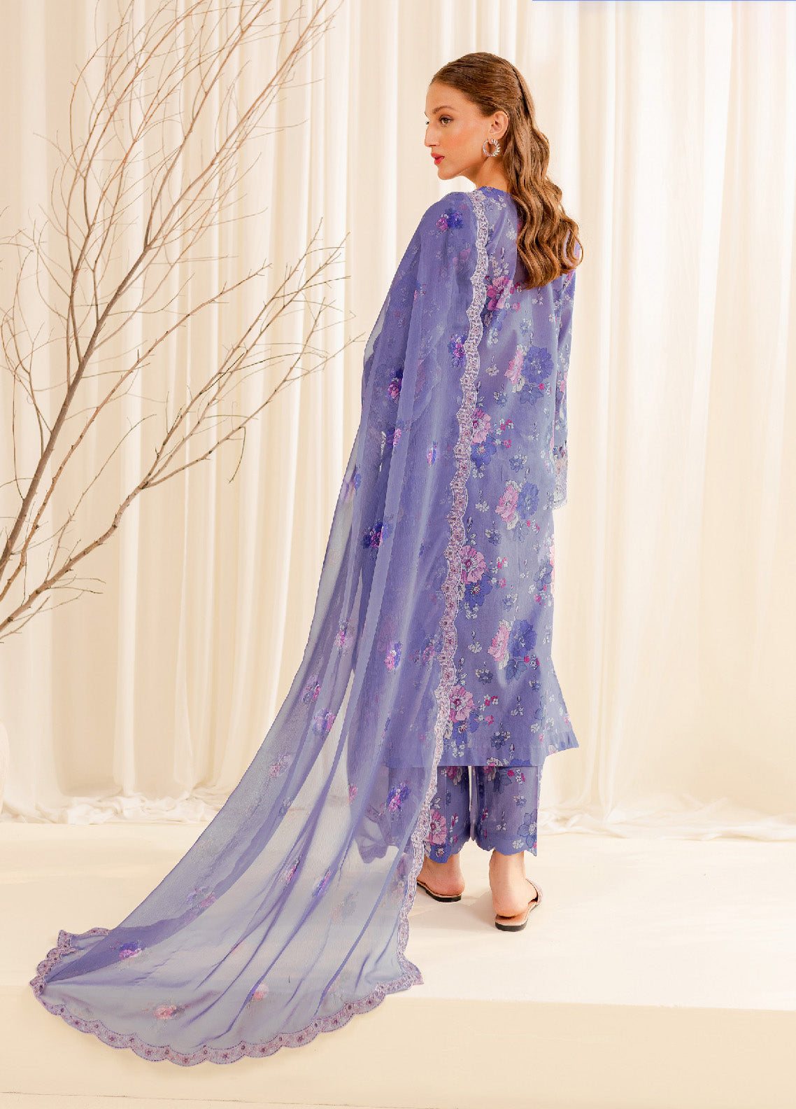 Printed Essentials by Farasha Embroidered Lawn 3 Piece Unstitched Suit FSH24 FPE-08 LAVENDER BLISS Printed Essentials by Farasha Embroidered Lawn 3 Piece Unstitched Suit FSH24 FPE-08 LAVENDER BLISS