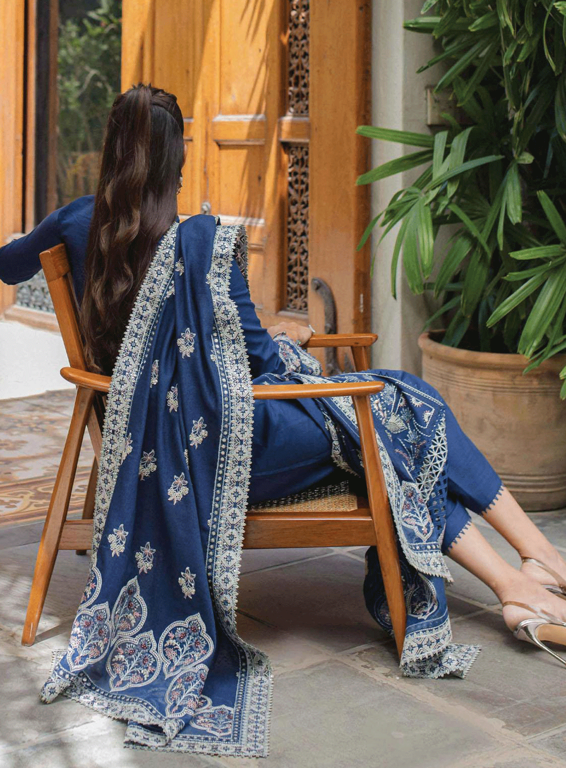 Qalamkar Embroidered Khaddar Unstitched 3 Piece Suit - 5 ROMINA Qalamkar Embroidered Khaddar Unstitched 3 Piece Suit - 5 ROMINA