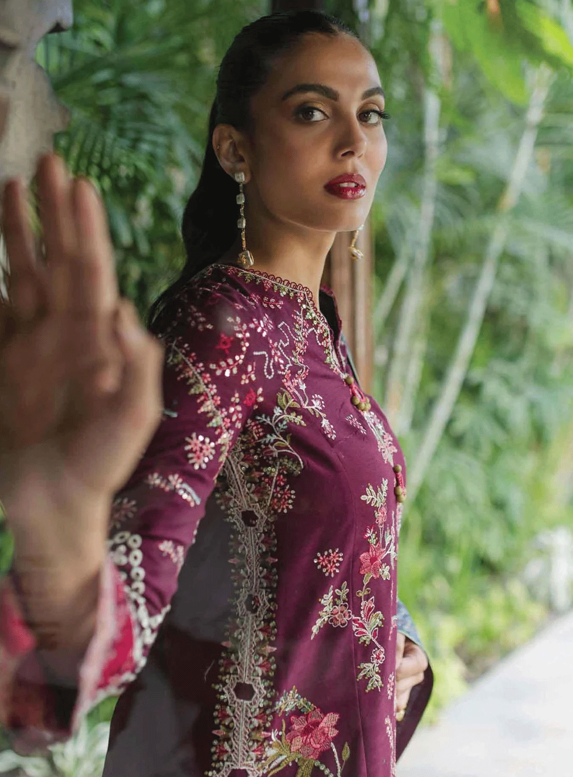 Qalamkar Embroidered Khaddar Unstitched 3 Piece Suit - 7 SERENE Qalamkar Embroidered Khaddar Unstitched 3 Piece Suit - 7 SERENE